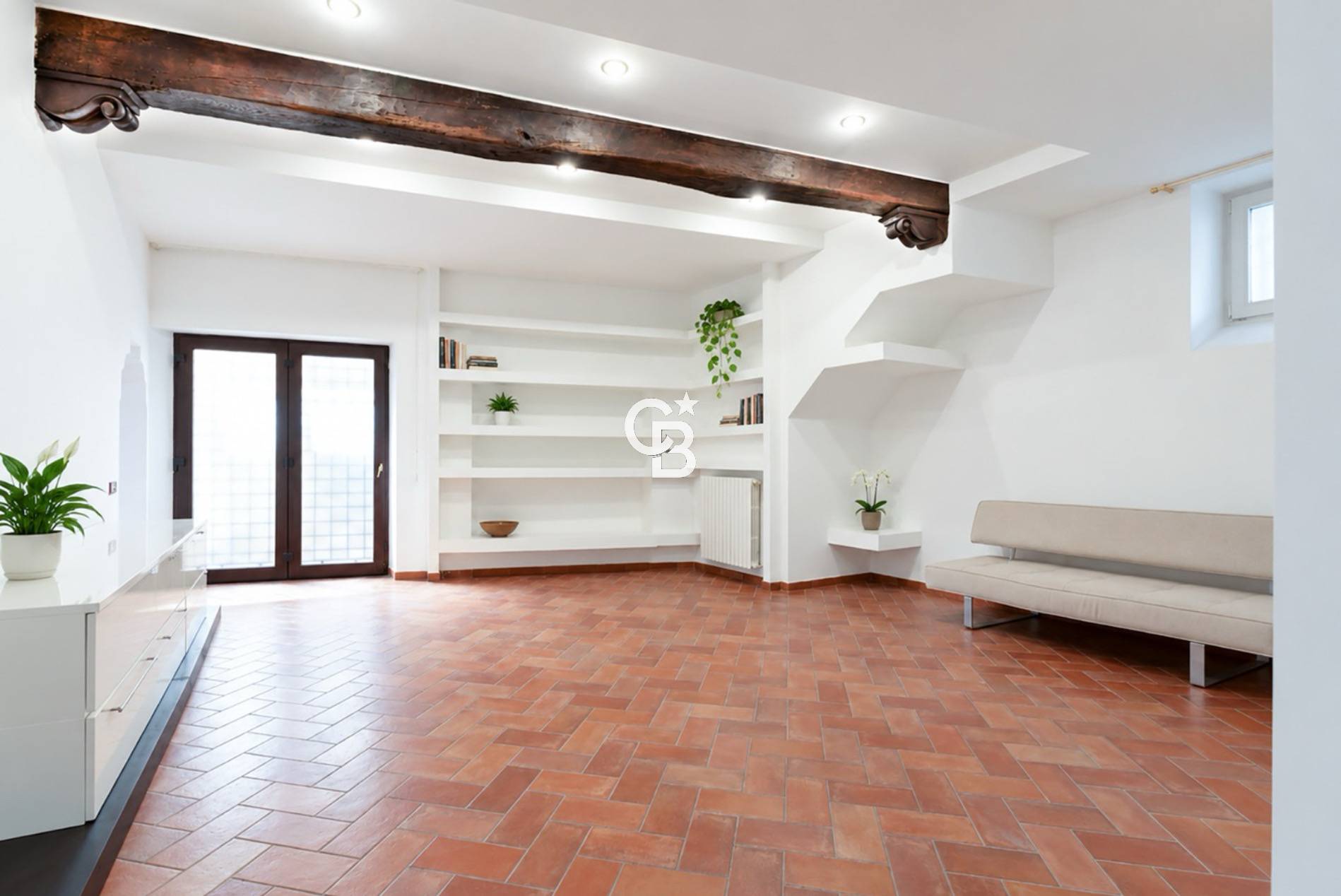 Appartamento indipendente in vendita a Viterbo, Centro
