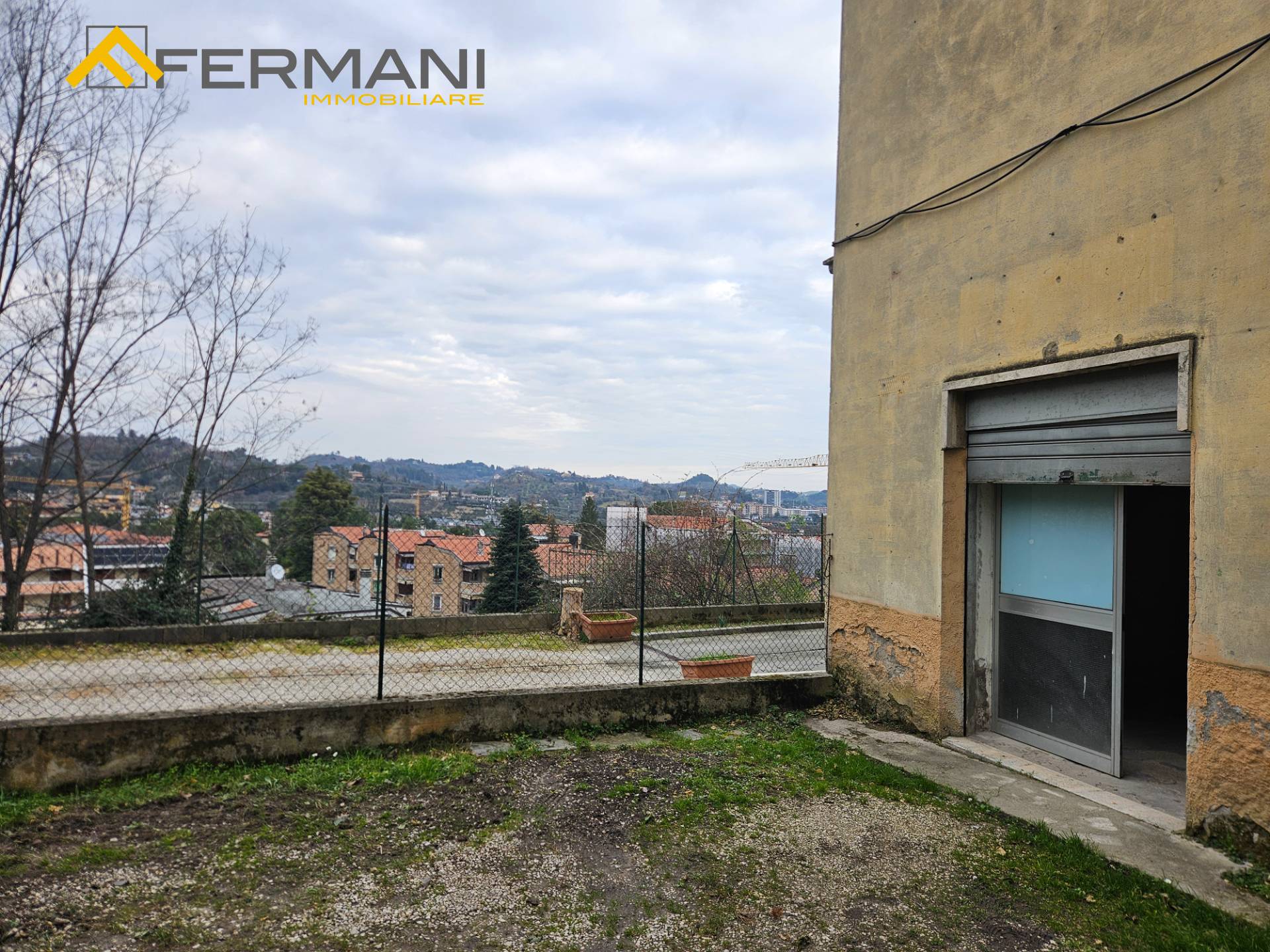 Magazzino in vendita a Ascoli Piceno, Porta Maggiore