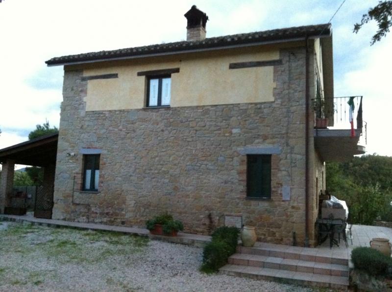 Casolare in vendita a Venarotta, Cerreto