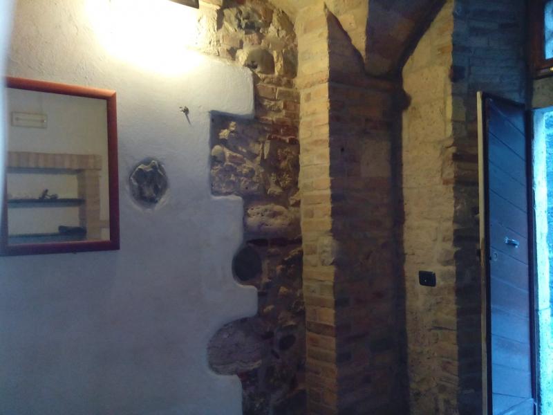 locale laboratorio in vendita a Ascoli Piceno, Centro Storico