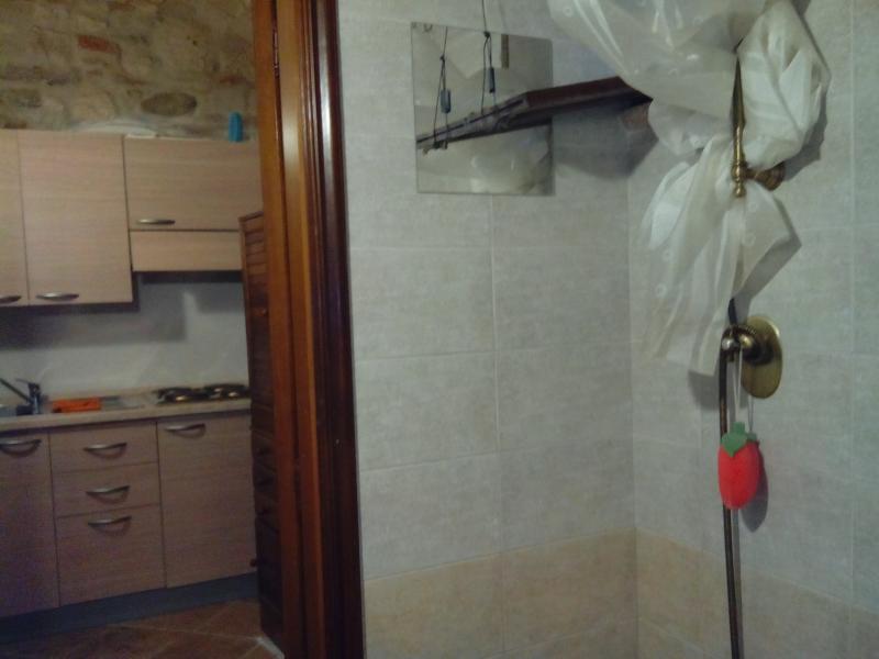 locale laboratorio in vendita a Ascoli Piceno, Centro Storico