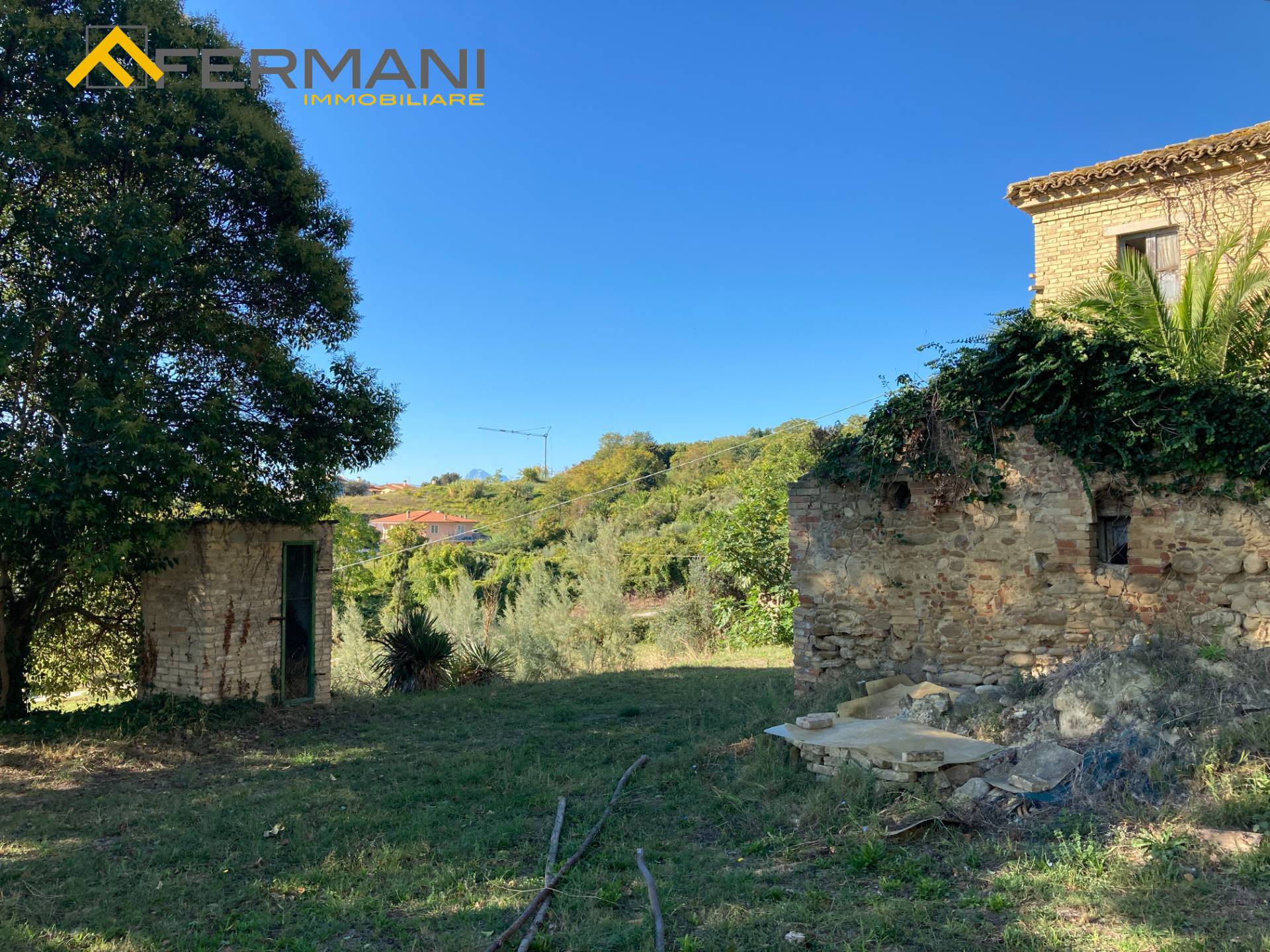 Casolare in vendita a Colonnella