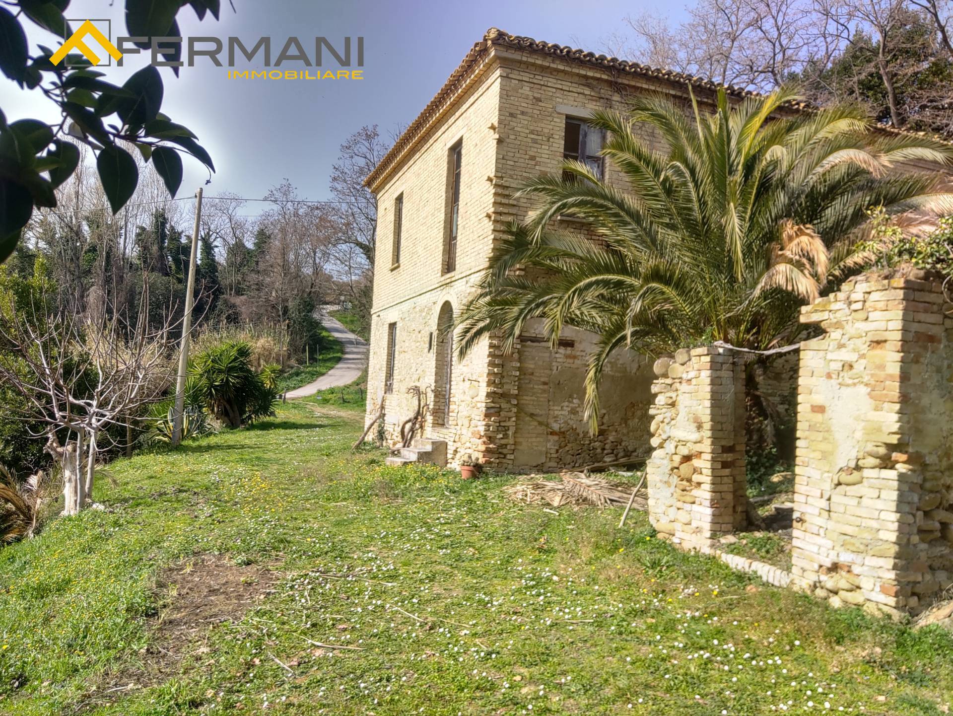 Casolare in vendita a Colonnella