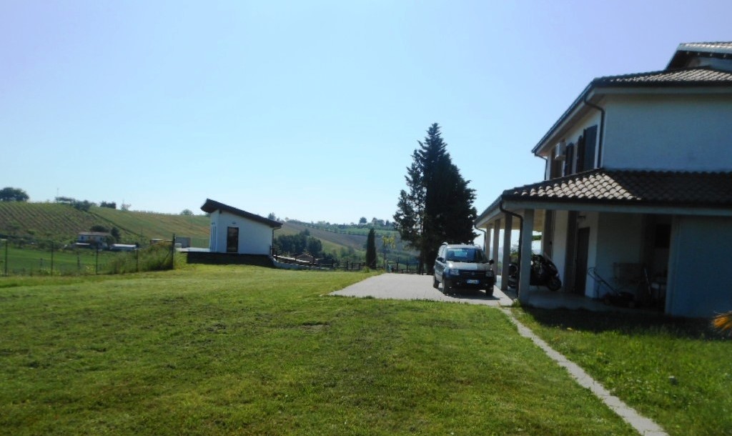 Villa in vendita a Appignano del Tronto