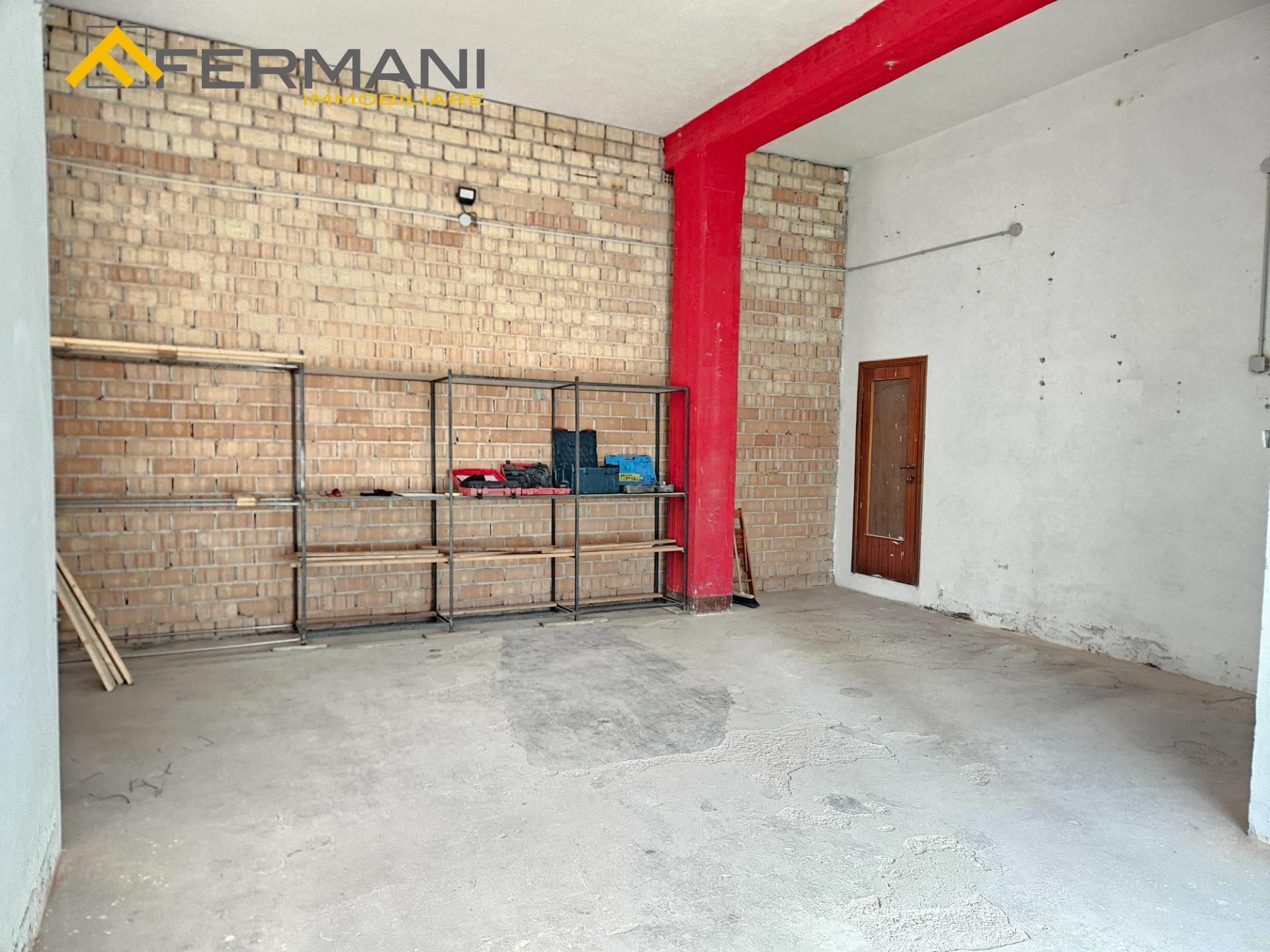 Magazzino in vendita a Ascoli Piceno, Porta Maggiore