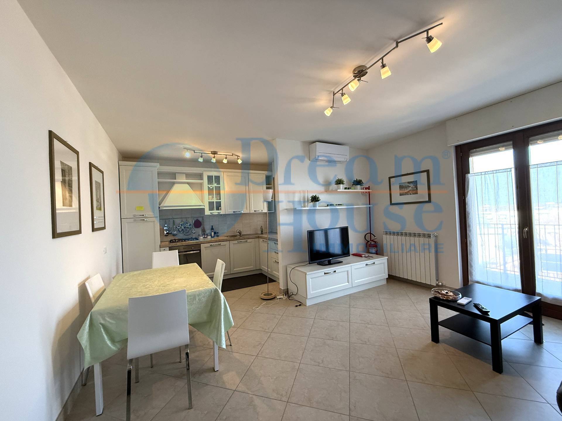 Appartamento in vendita a Nereto