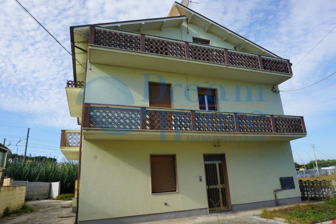 Casa singola/ Villa in vendita a Martinsicuro