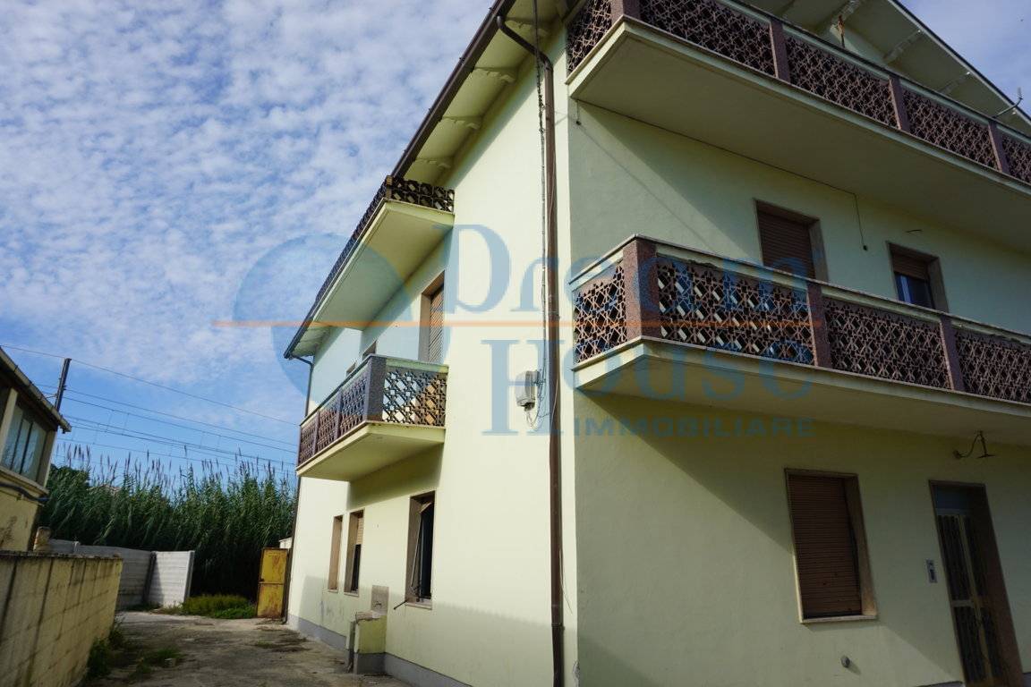 Casa singola/ Villa in vendita a Martinsicuro