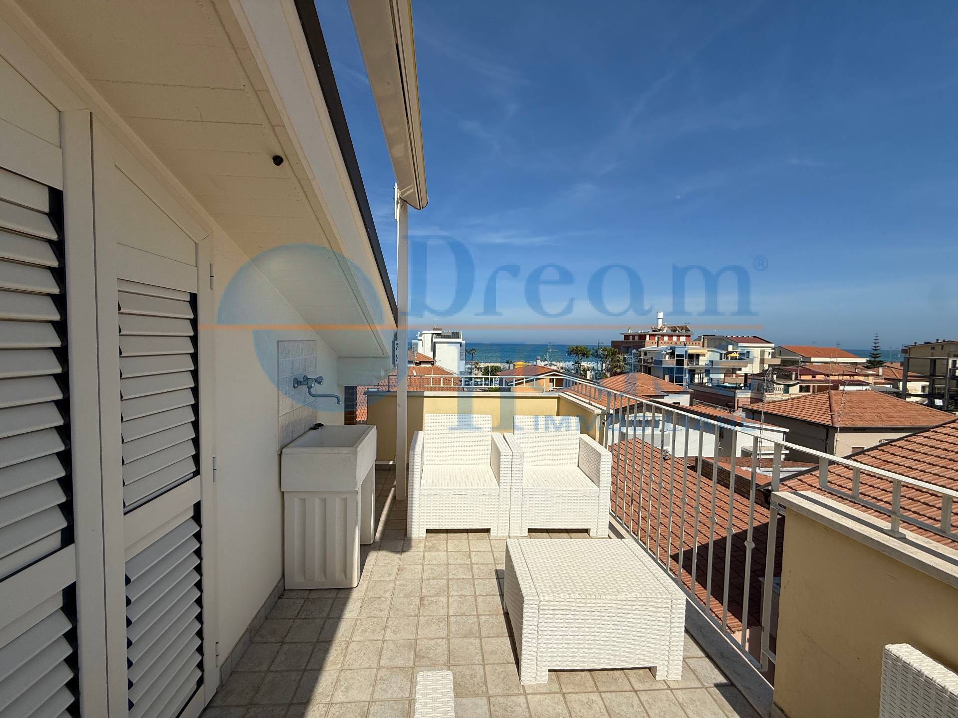 Attico/Mansarda in vendita a Alba Adriatica, Zona Sud