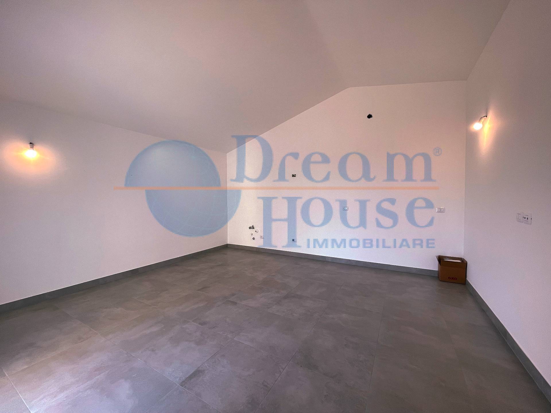 Attico/Mansarda in vendita a Corropoli, CENTRO