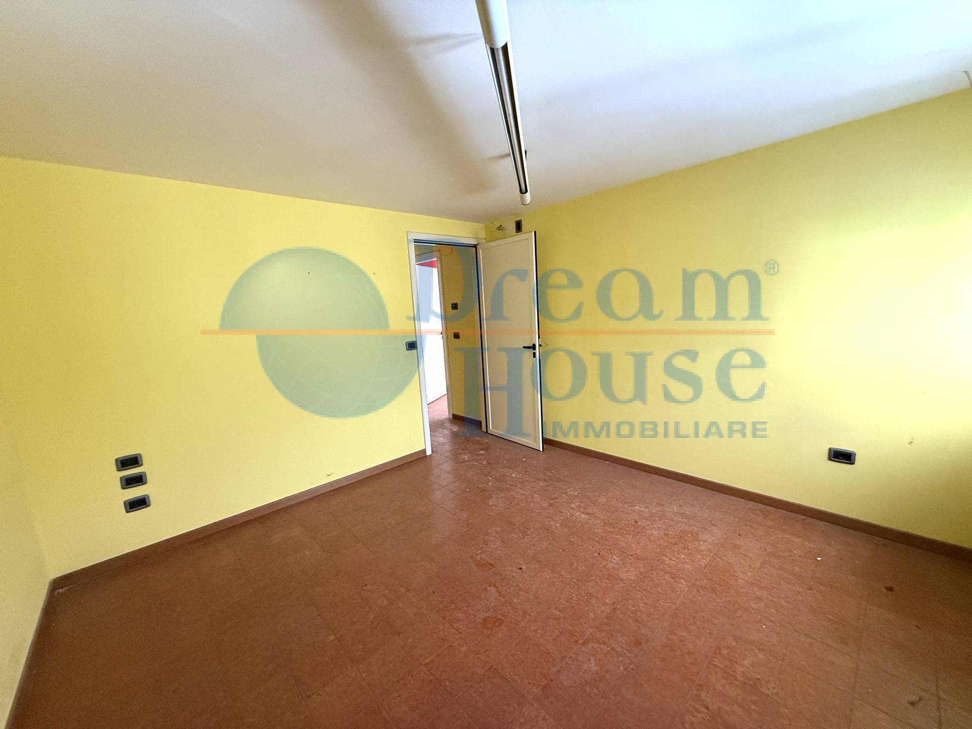 Ufficio in vendita a Teramo