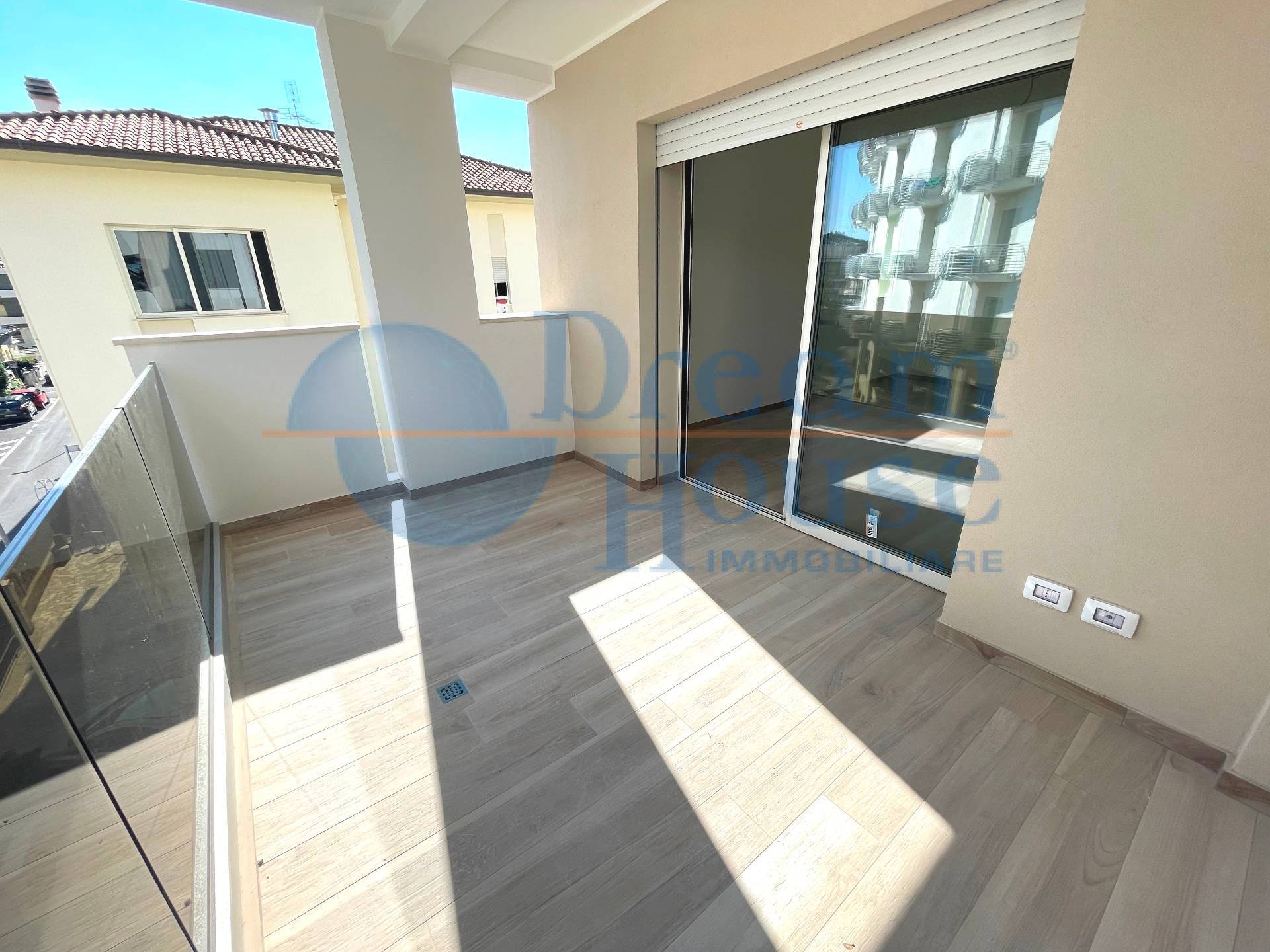 Appartamento in vendita a Alba Adriatica, Villa Fiore/Pinete