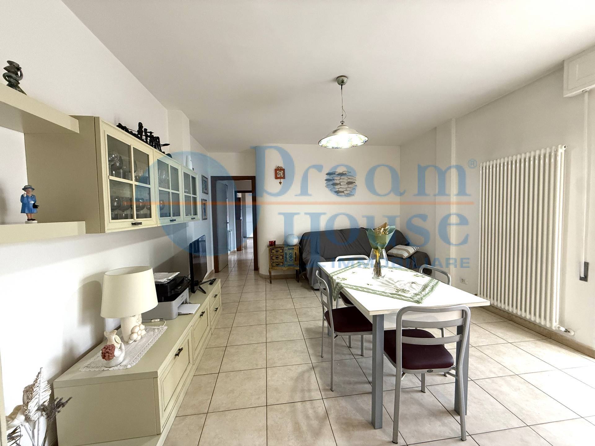 Appartamento in vendita a Alba Adriatica, Villa Fiore/Pinete