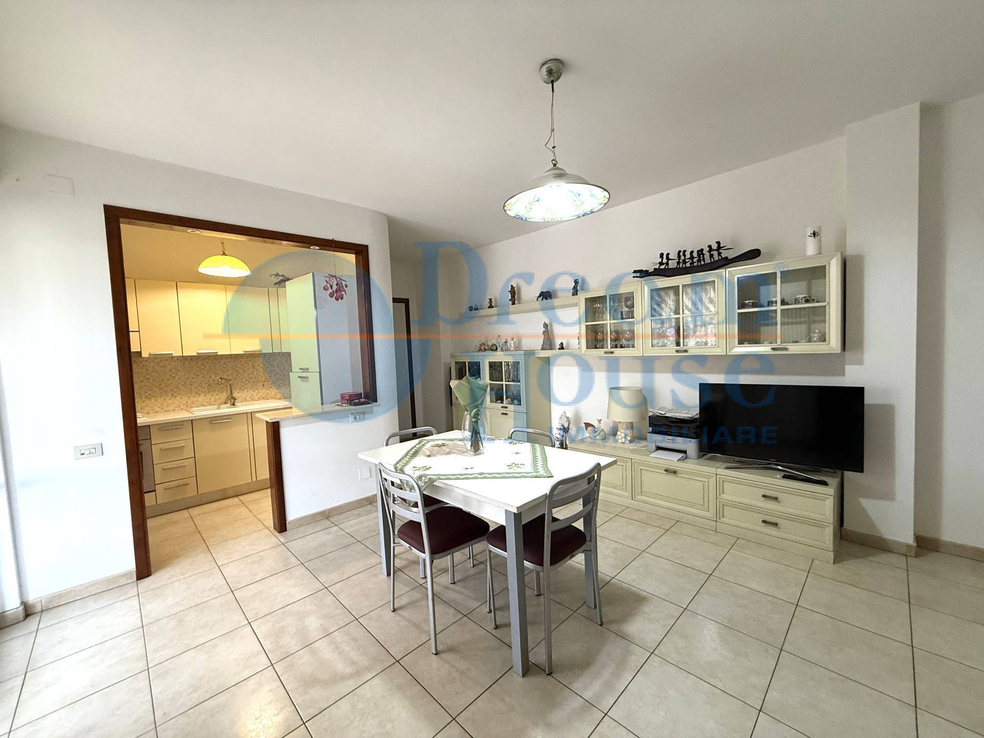 Appartamento in vendita a Alba Adriatica, Villa Fiore/Pinete