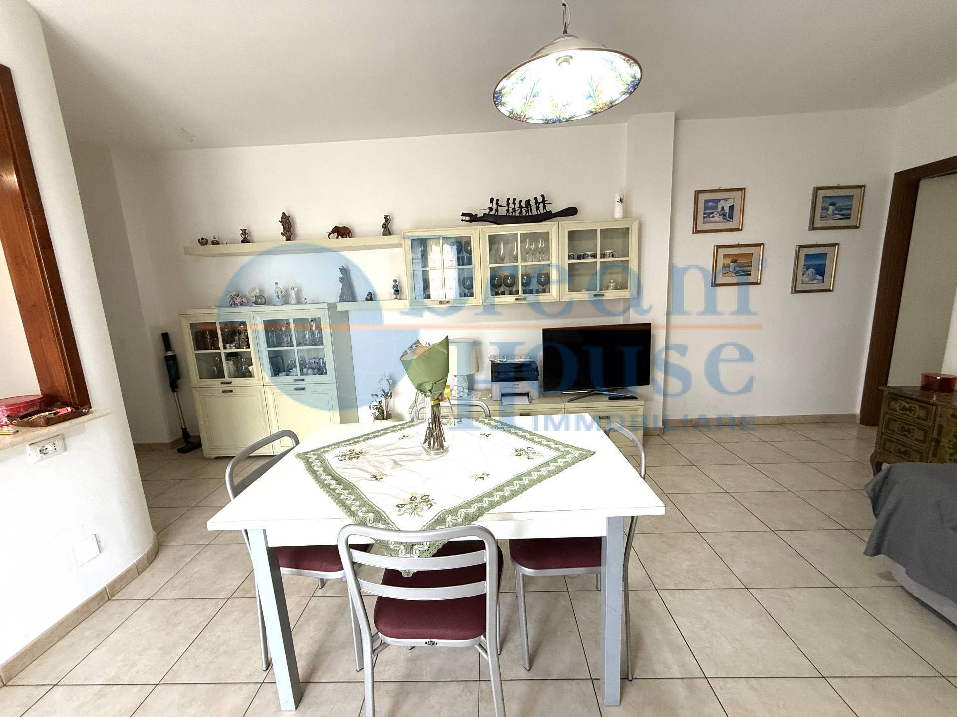 Appartamento in vendita a Alba Adriatica, Villa Fiore/Pinete