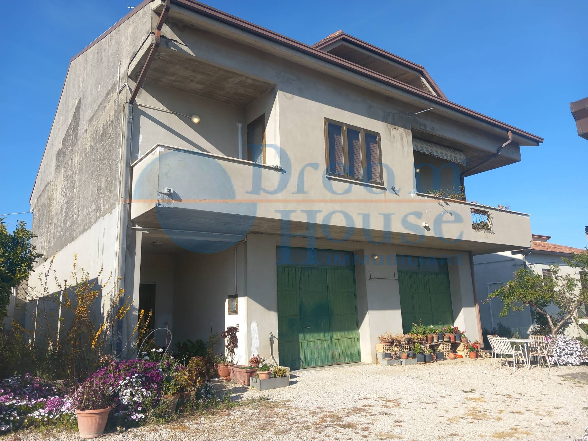 Casa singola/ Villa in vendita a Sant'Omero