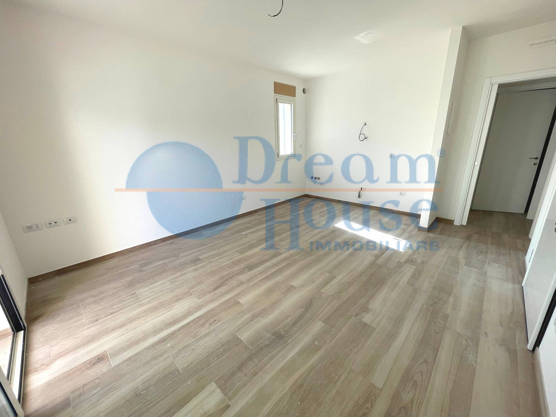 Appartamento in vendita a Alba Adriatica, Villa Fiore/Pinete