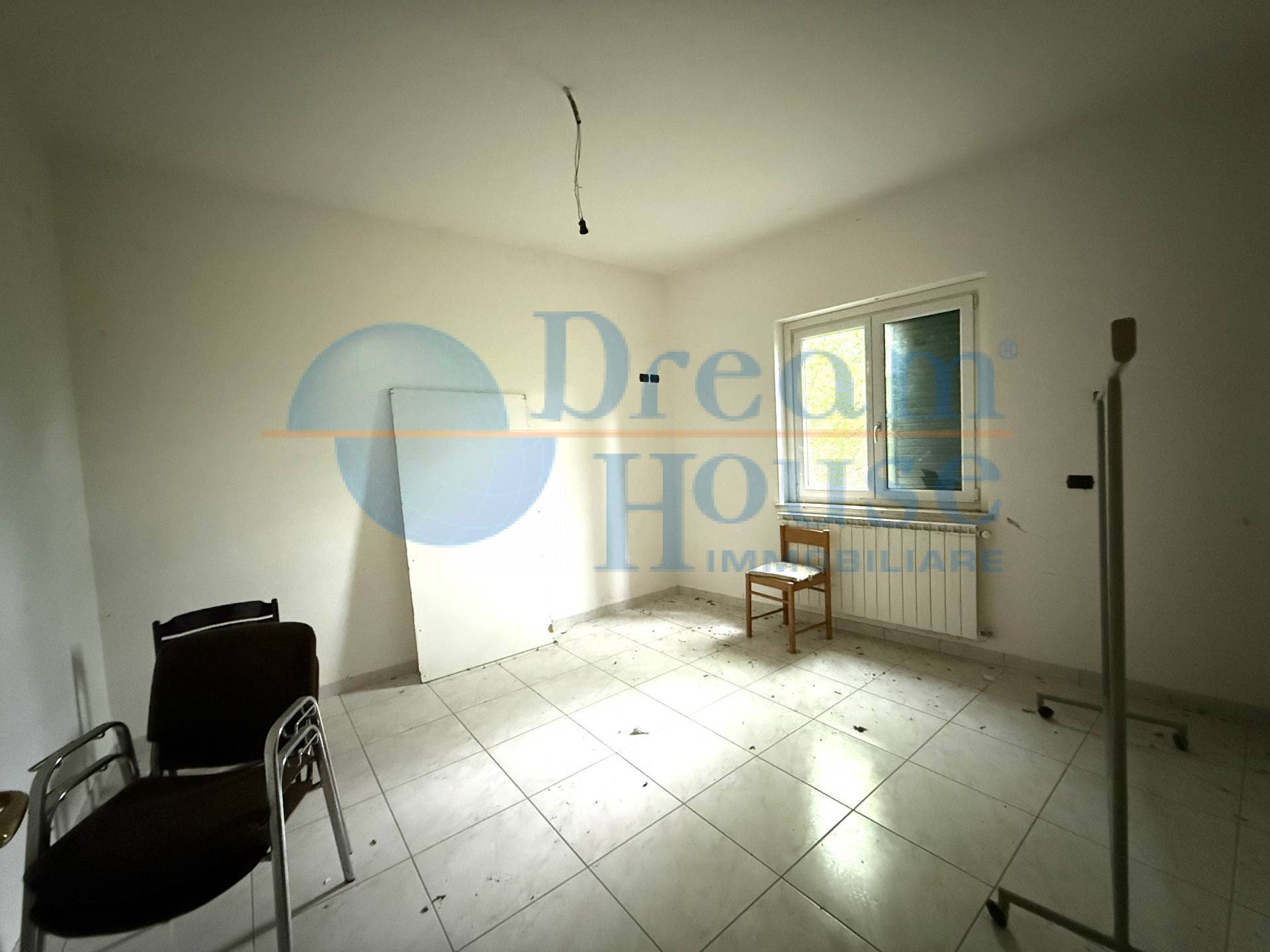 Opificio in vendita a Teramo