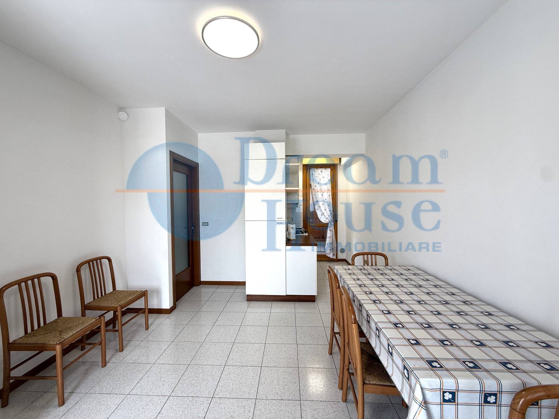 Appartamento in vendita a Martinsicuro, VILLA ROSA