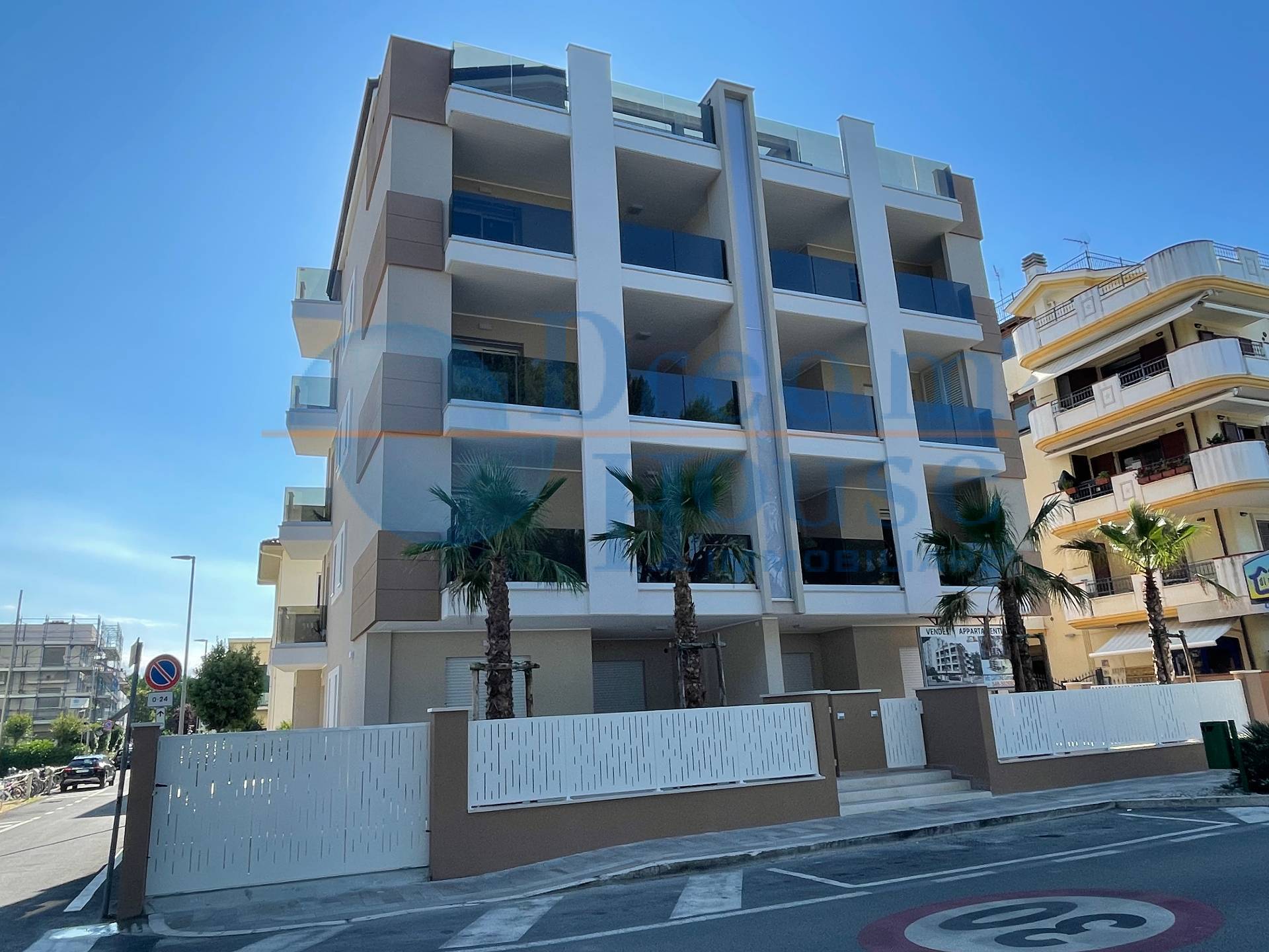 Appartamento in vendita a Alba Adriatica, Villa Fiore/Pinete