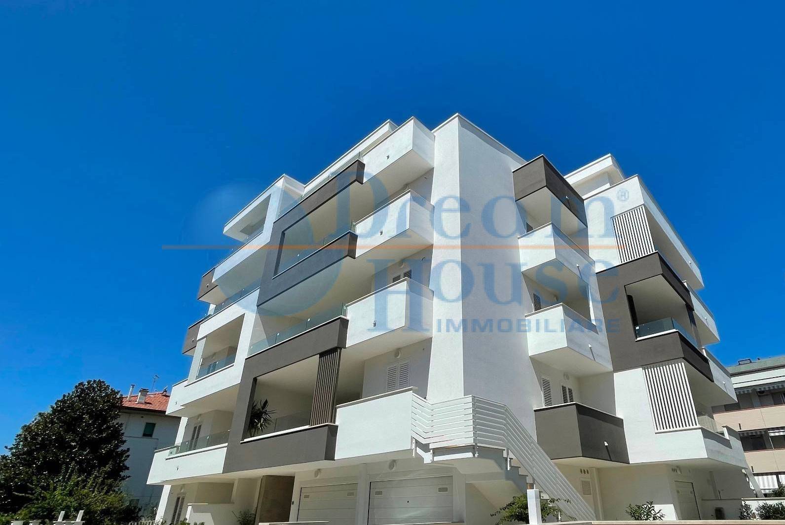 Appartamento in vendita a Alba Adriatica, Villa Fiore/Pinete