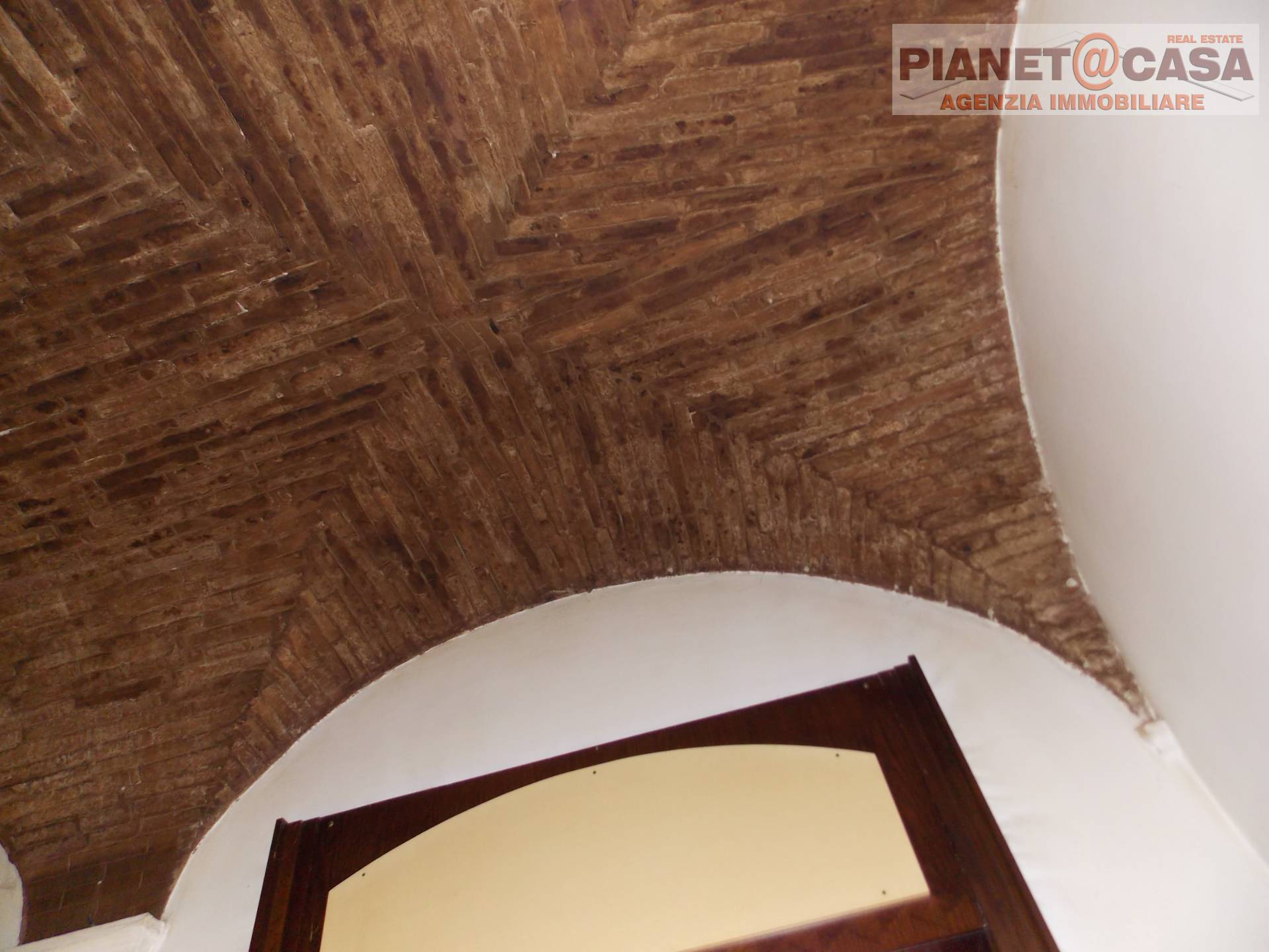 Locale Commerciale / Artigianale in vendita a Ascoli Piceno, CENTRO