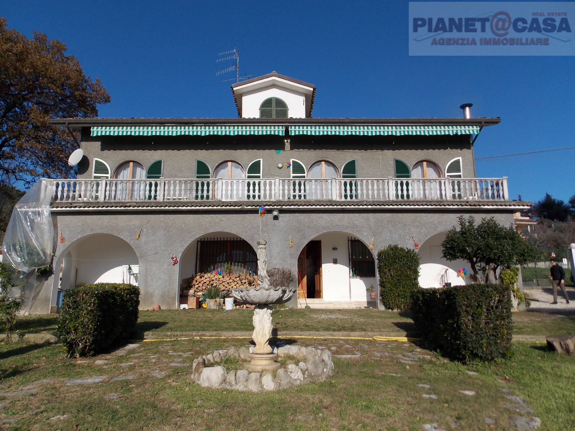 Casa indipendente in vendita a Colli del Tronto