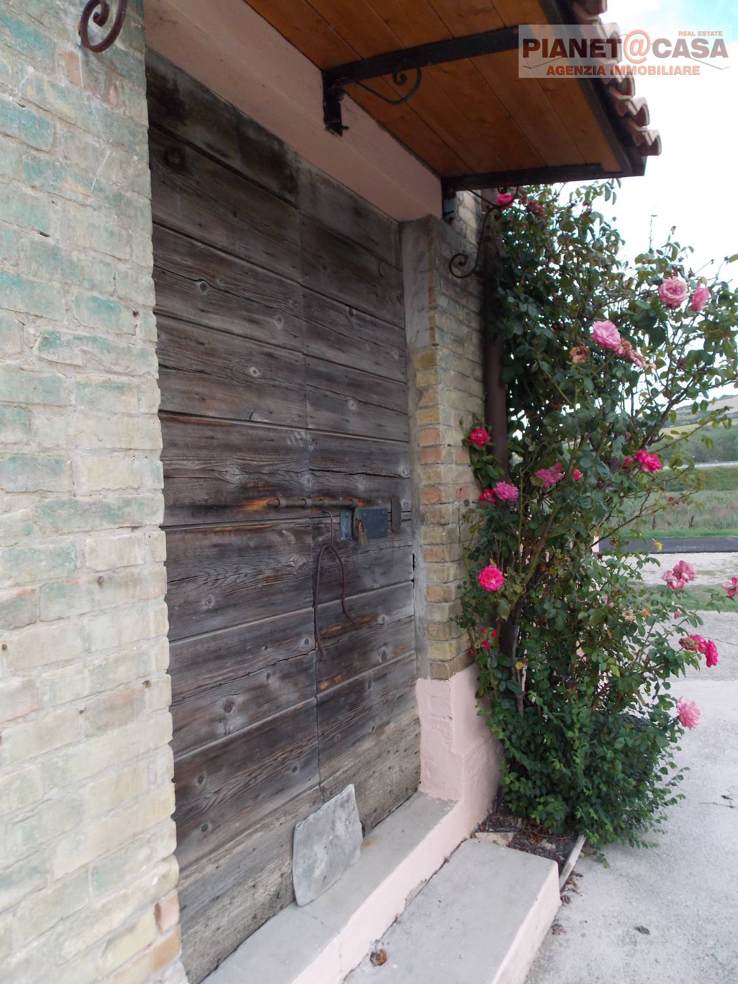 Casa indipendente in vendita a Colli del Tronto