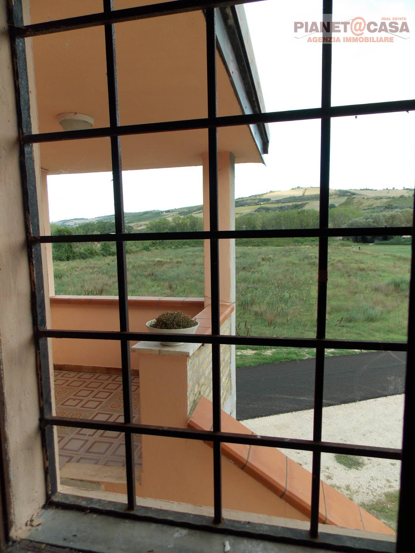 Casa indipendente in vendita a Colli del Tronto