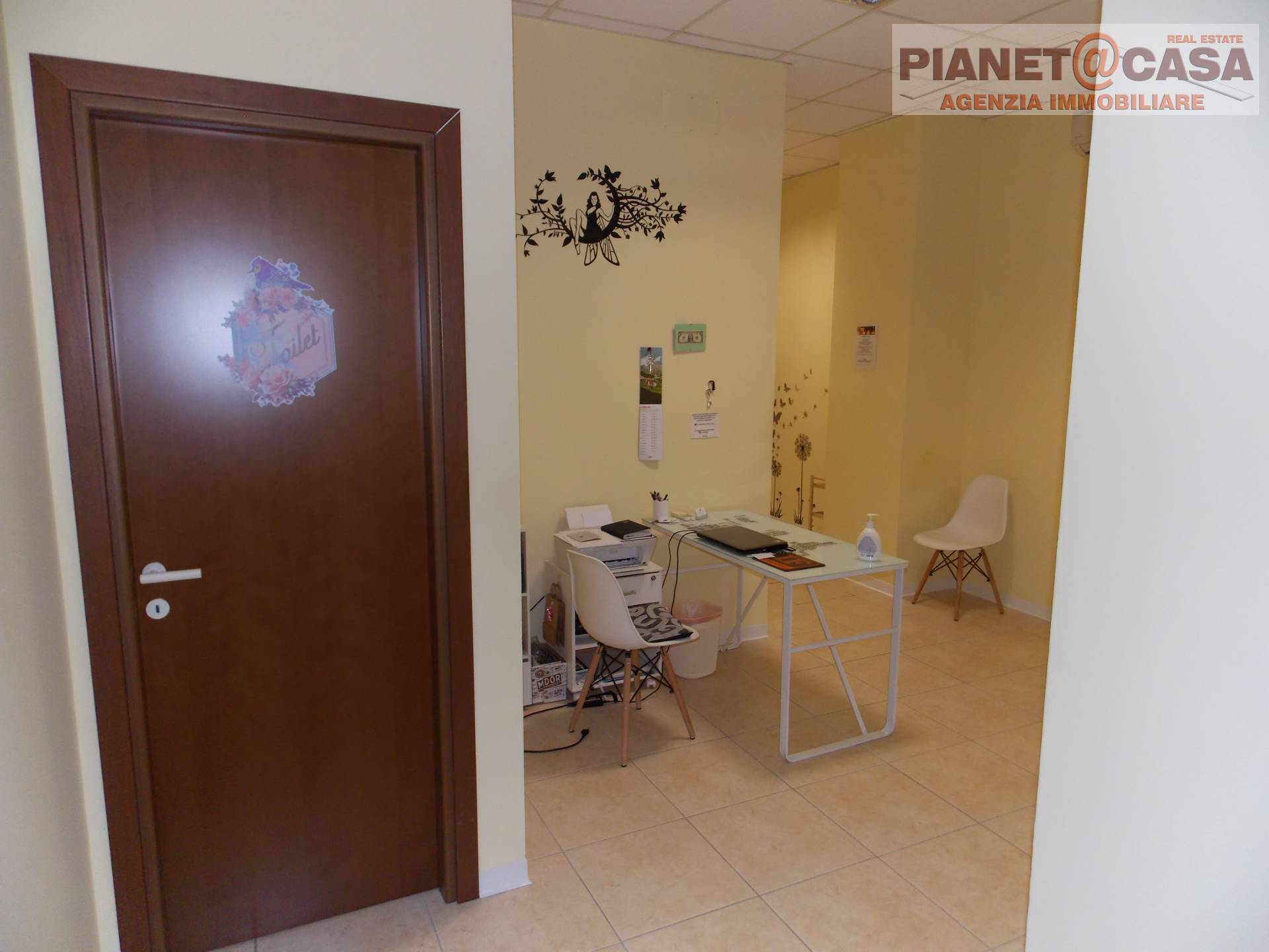 Locale Commerciale / Artigianale in vendita a Spinetoli, PAGLIARE DEL TRONTO