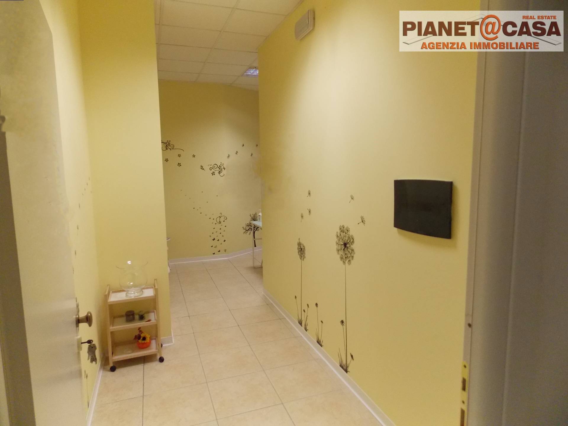 Locale Commerciale / Artigianale in vendita a Spinetoli, PAGLIARE DEL TRONTO