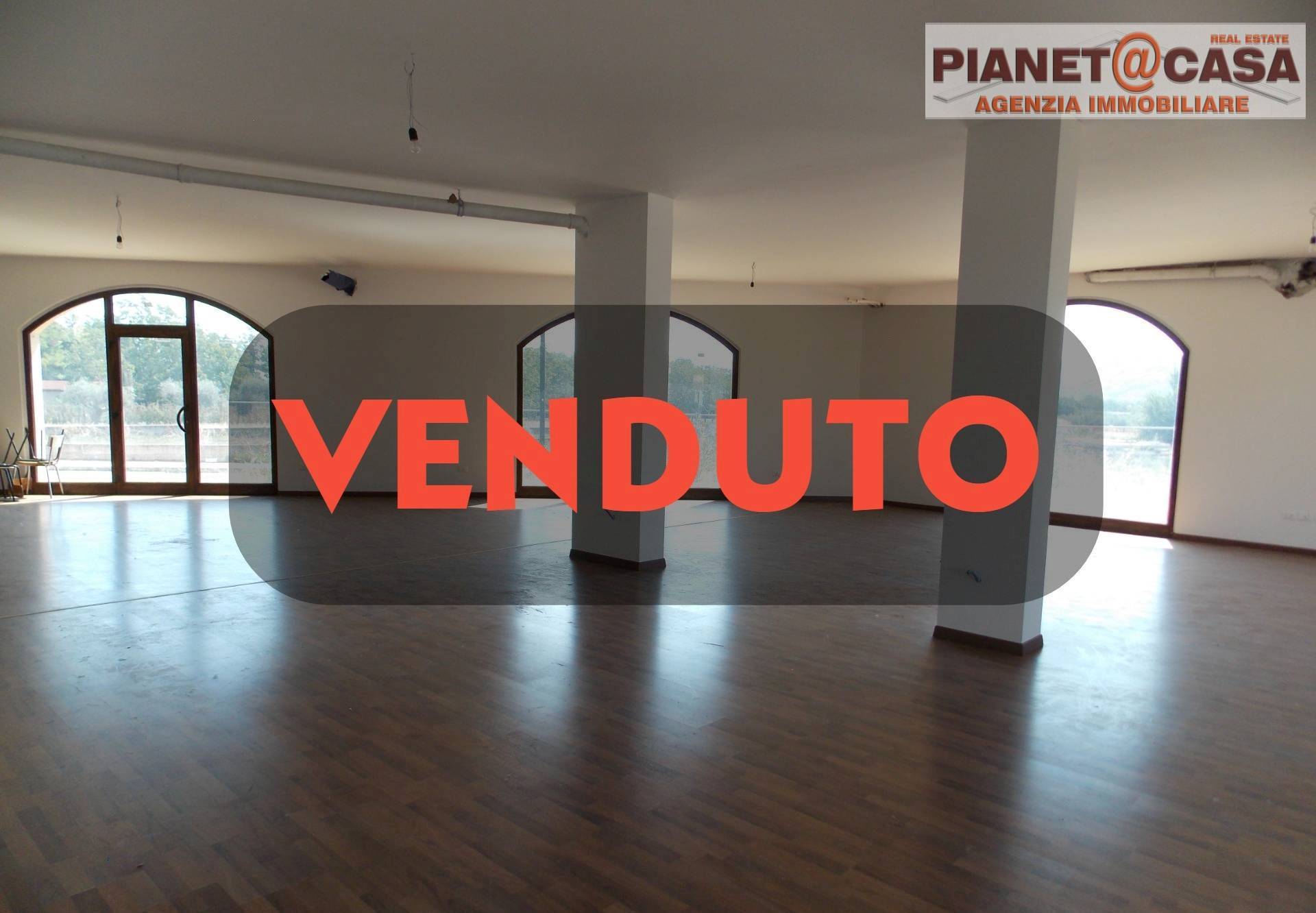 Locale Commerciale / Artigianale in affitto a Monsampolo del Tronto, STELLA