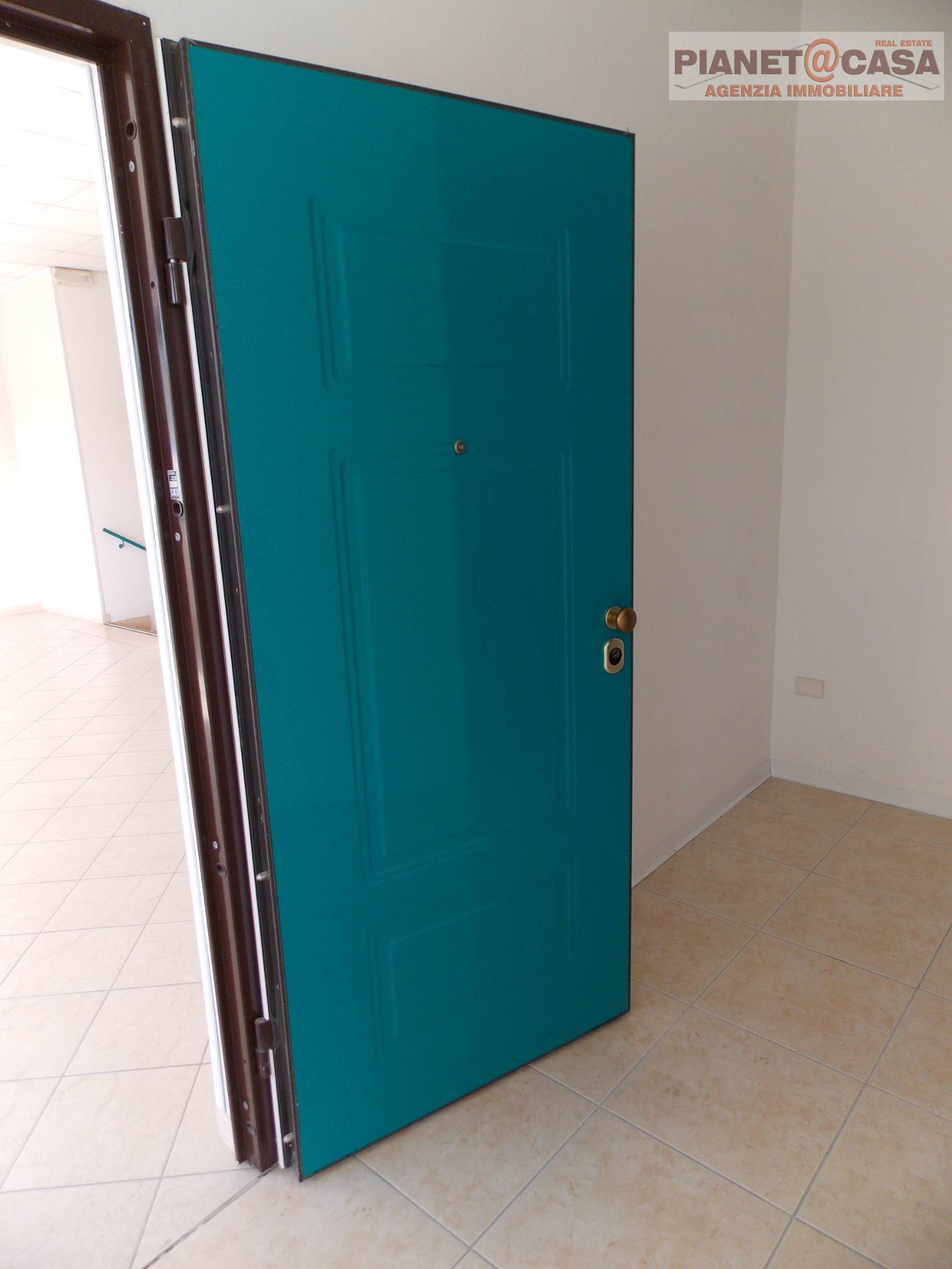 Locale Commerciale / Artigianale in vendita a Spinetoli, PAGLIARE DEL TRONTO