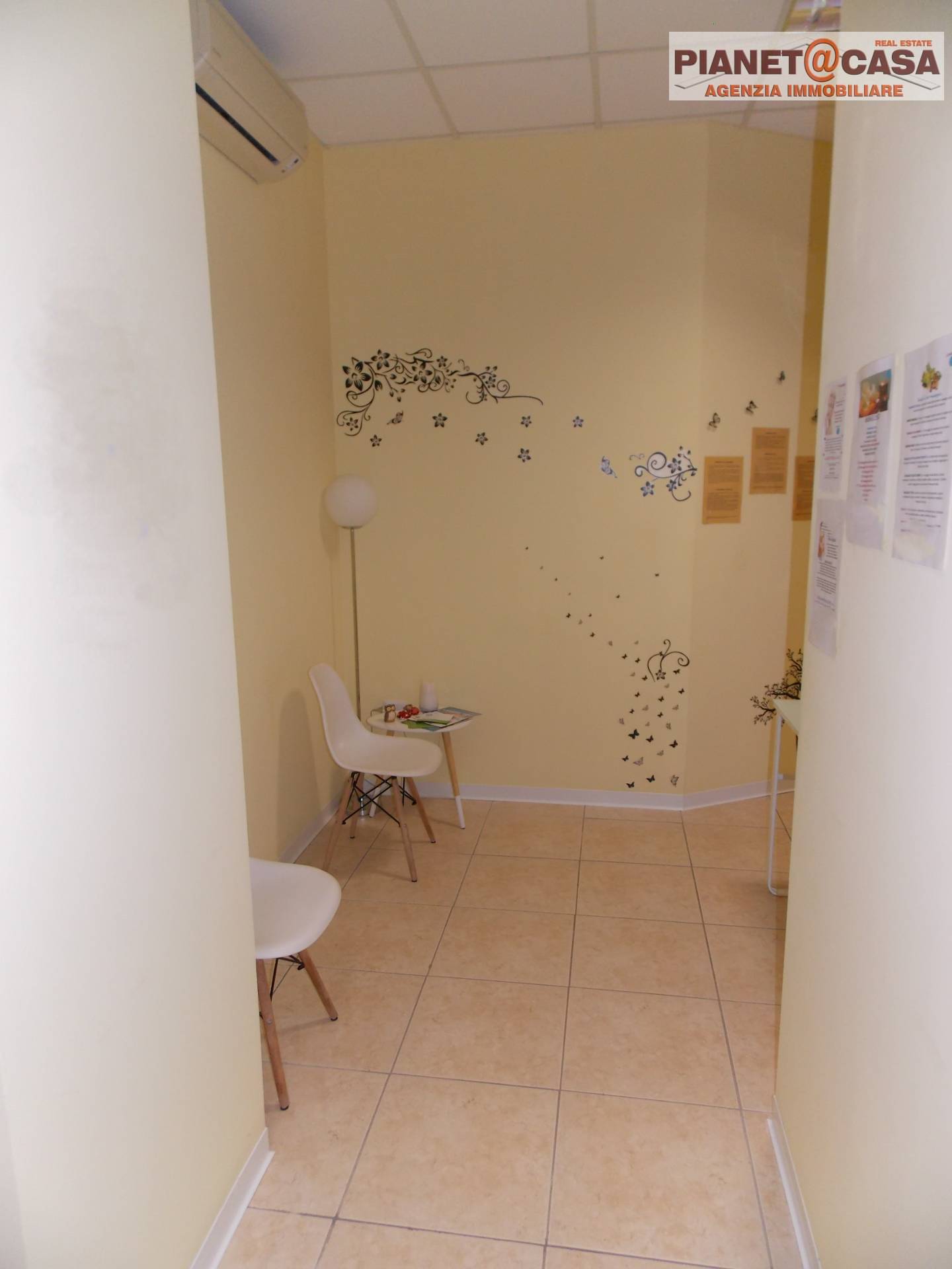 Locale Commerciale / Artigianale in vendita a Spinetoli, PAGLIARE DEL TRONTO