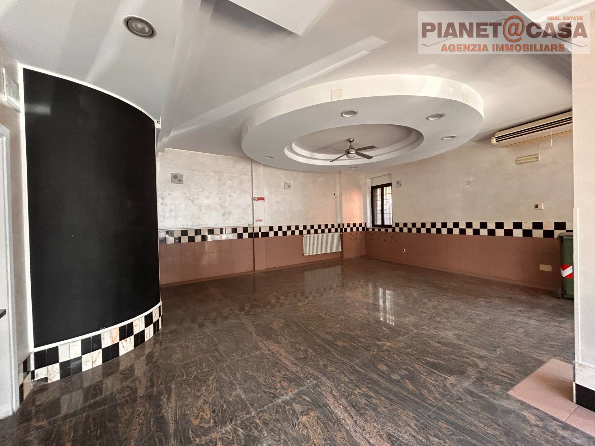 Locale Commerciale / Artigianale in vendita a Spinetoli, PAGLIARE DEL TRONTO