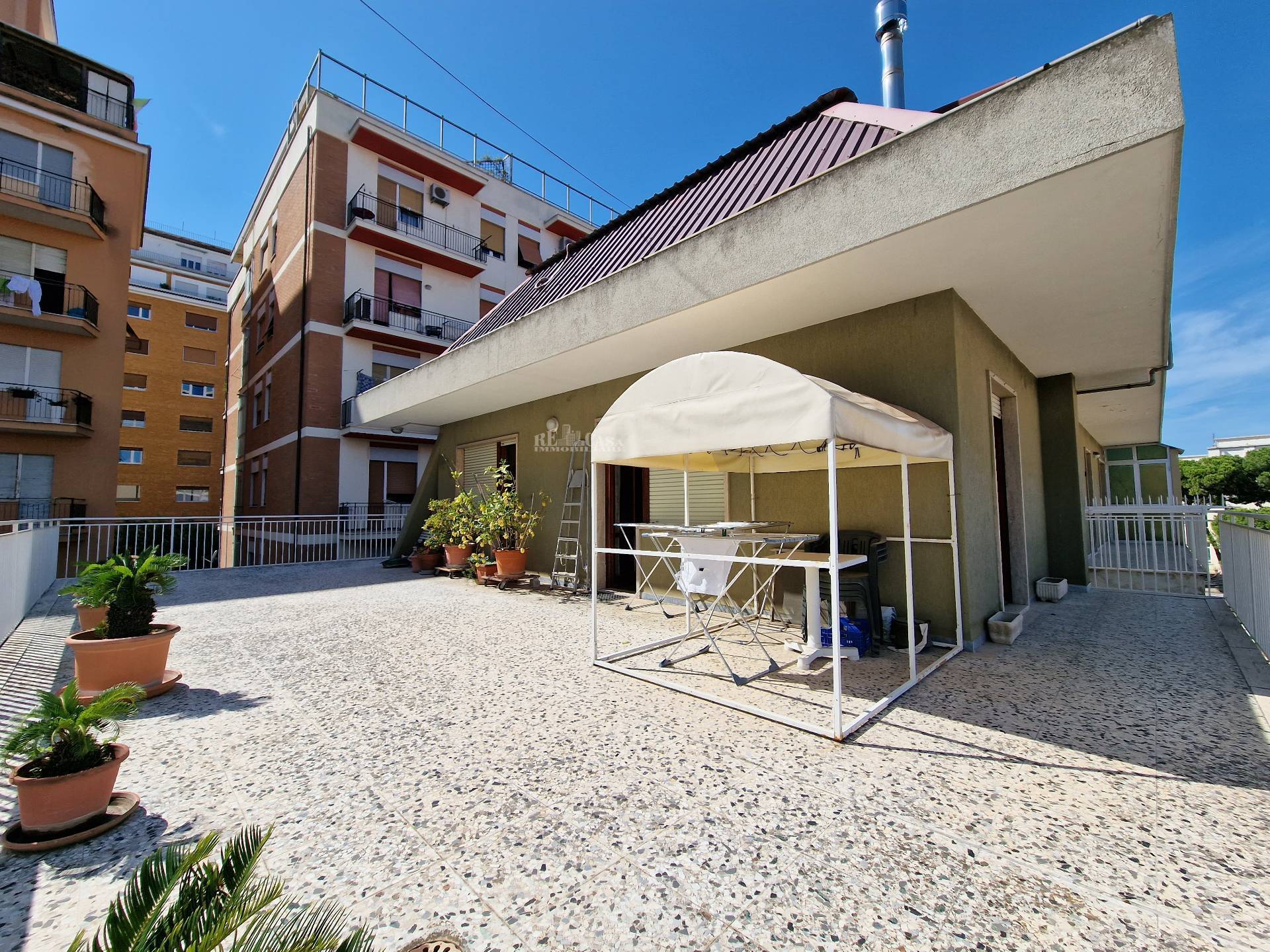 Appartamento con terrazzo, San Benedetto del Tronto centrale (verso sud)