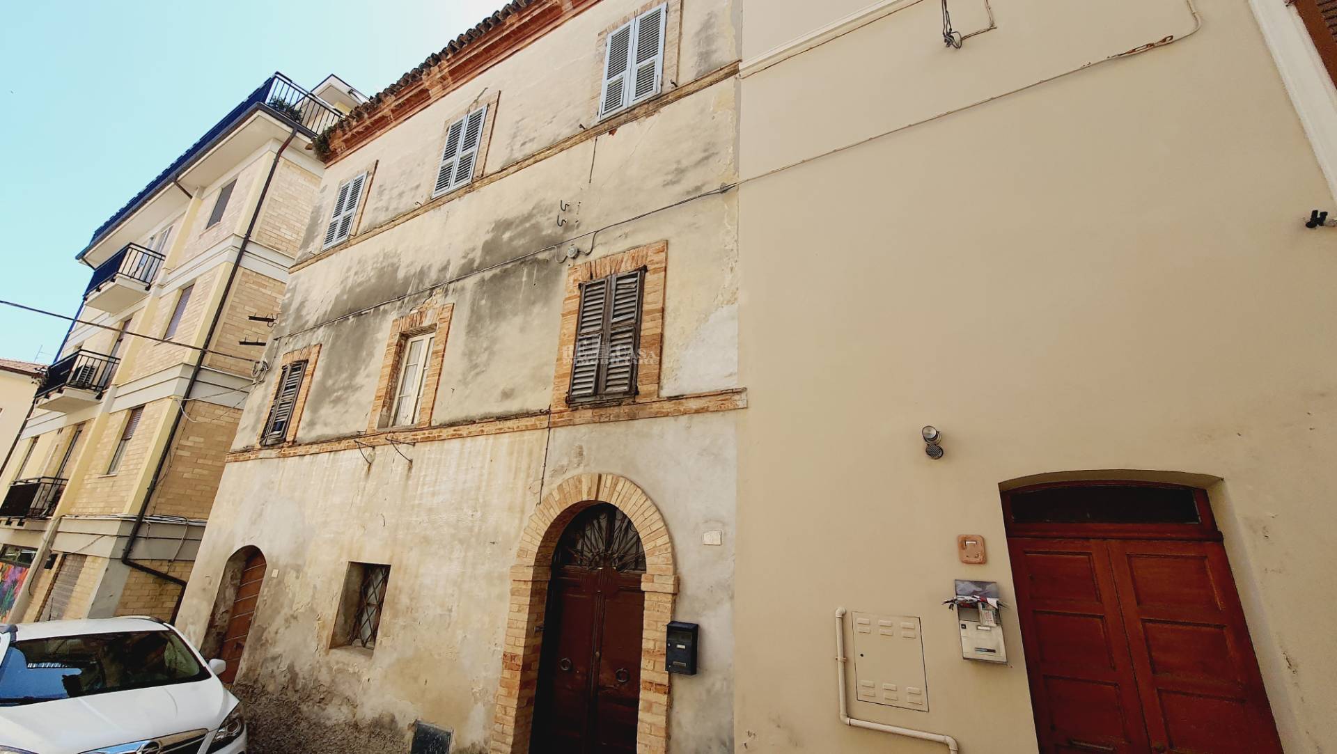 Casa indipendente da ristrutturare, Cupra Marittima centrale