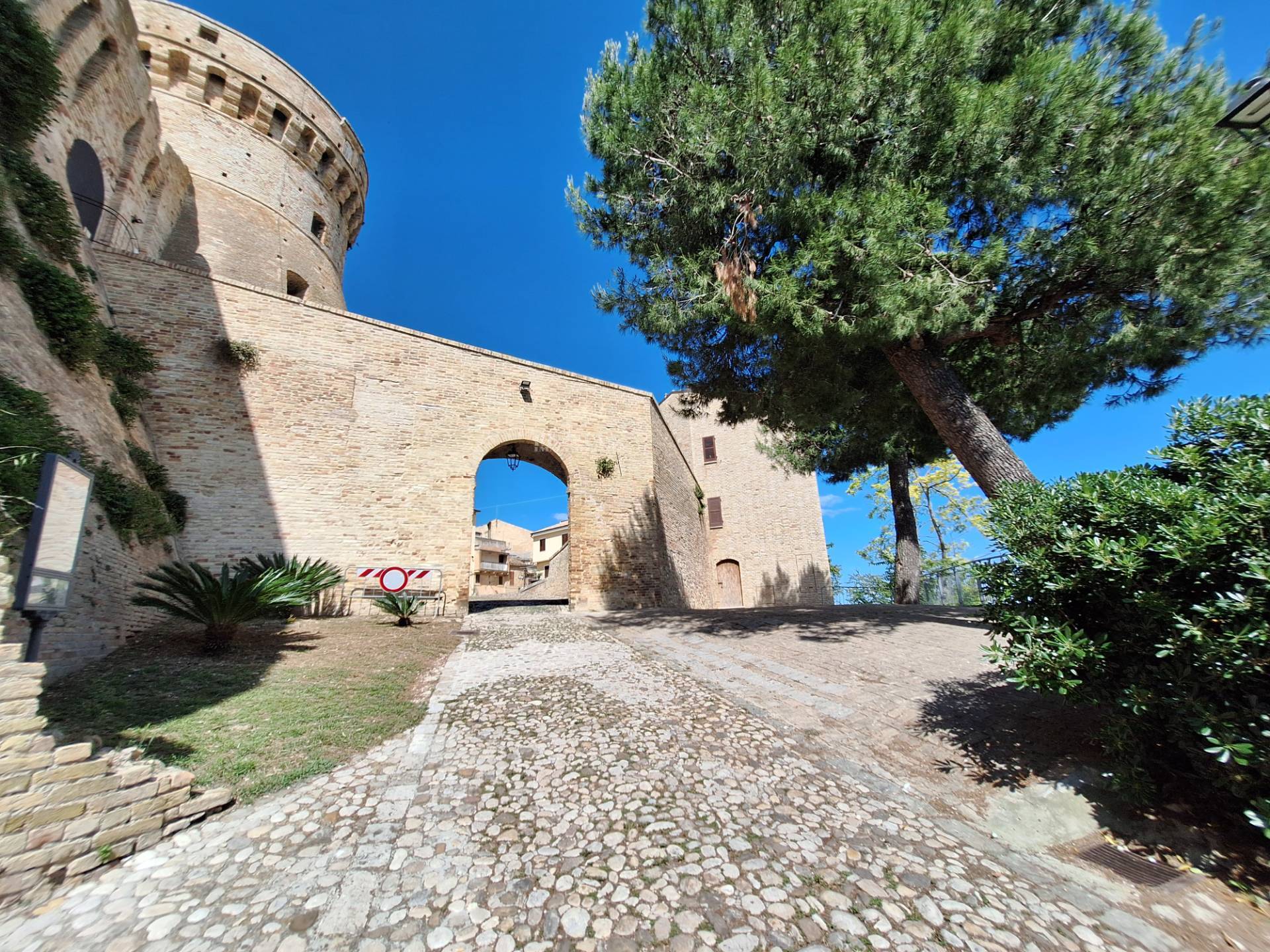 Appartamento in vendita a Acquaviva Picena, CENTRO STORICO