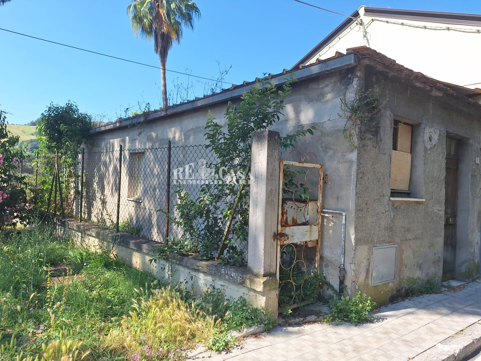 Casa in vendita a San Benedetto del Tronto, RESIDENZIALE (sopra la Strada Statale)