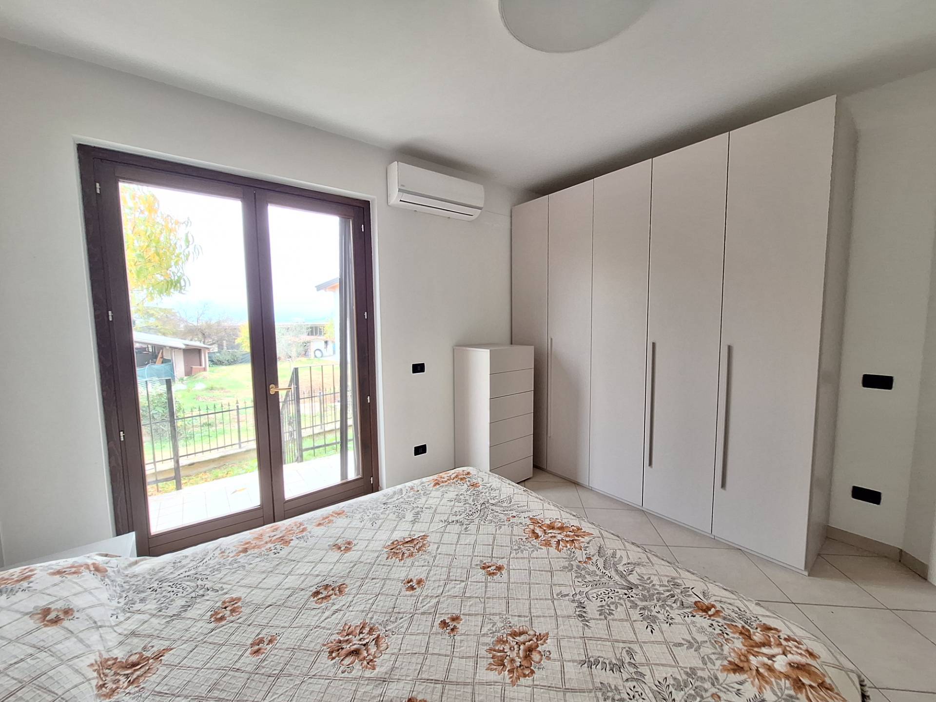 Appartamento in vendita a Nereto, Parignano