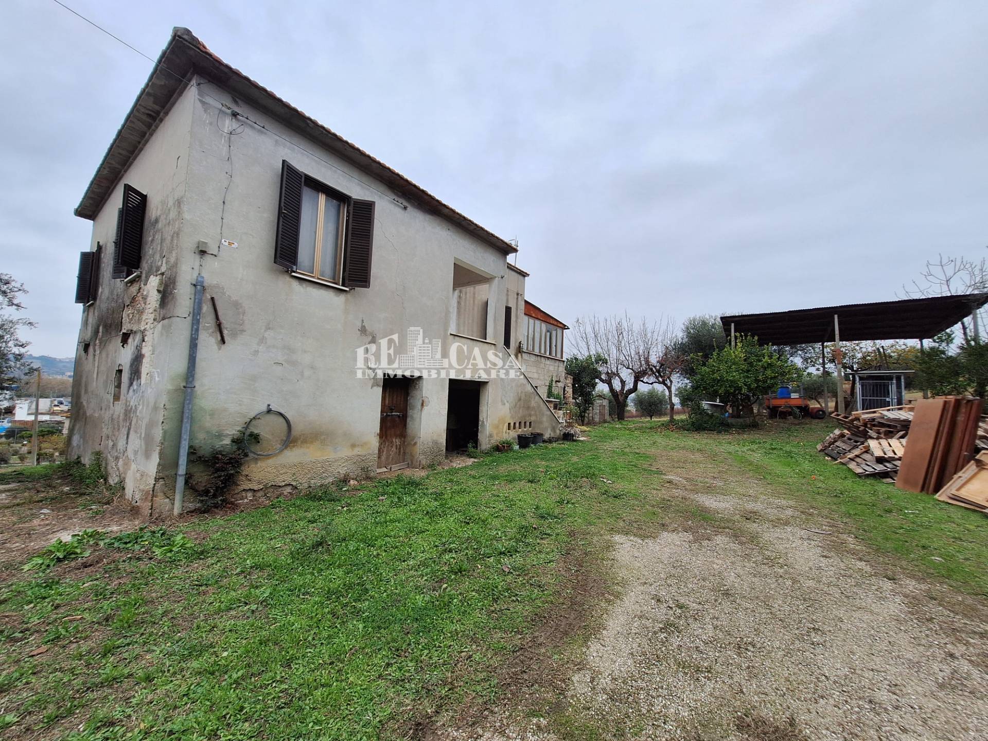 Casa in vendita a Controguerra