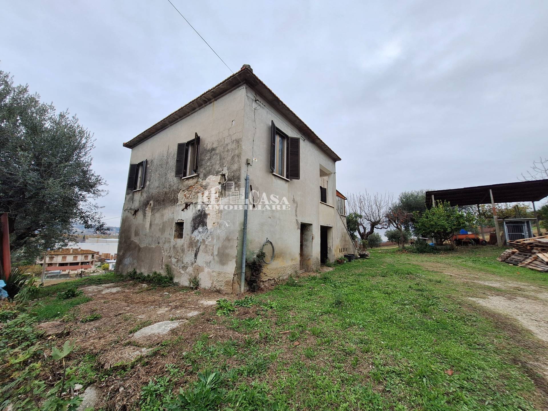 Casa in vendita a Controguerra