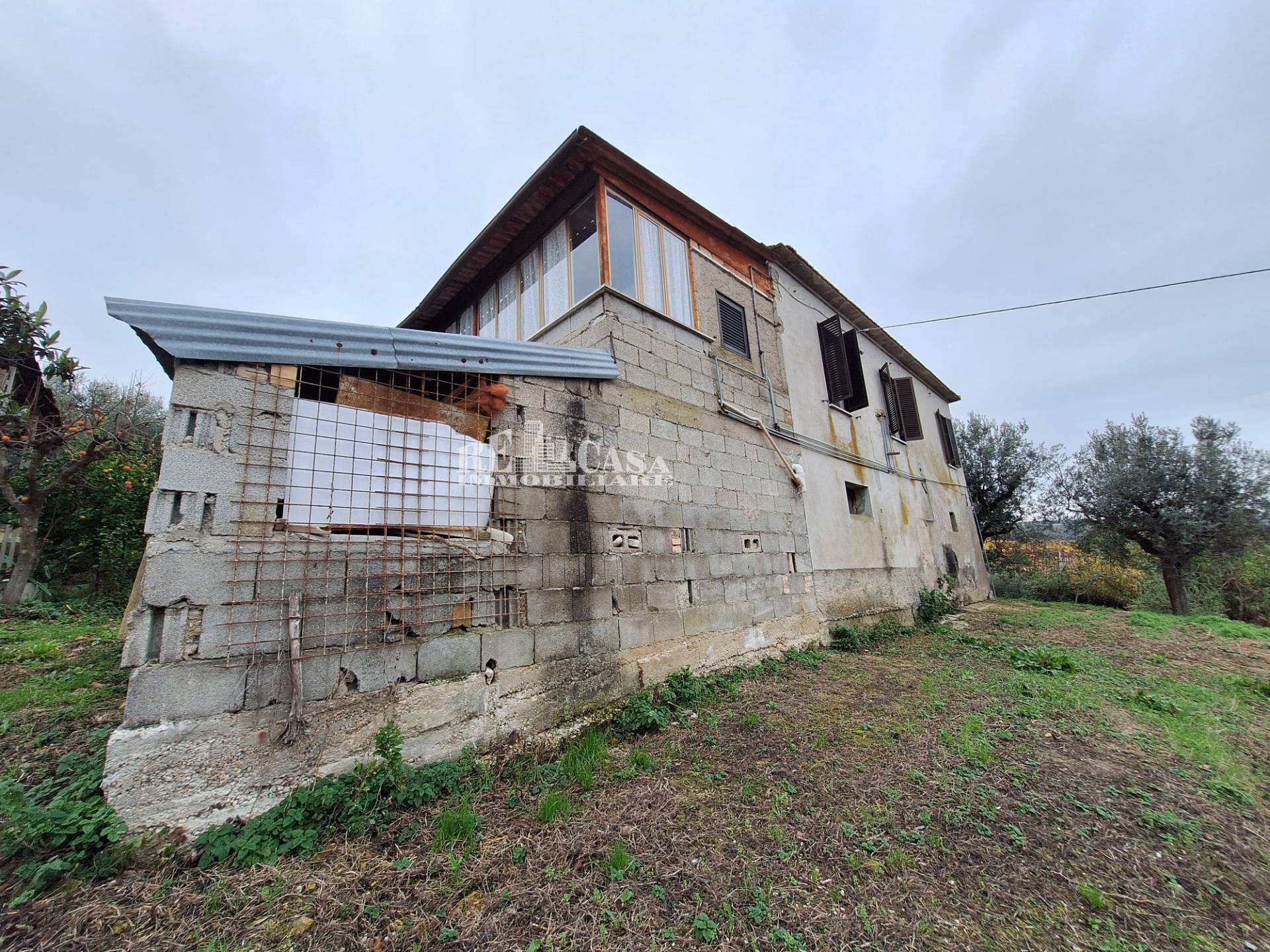 Casa in vendita a Controguerra
