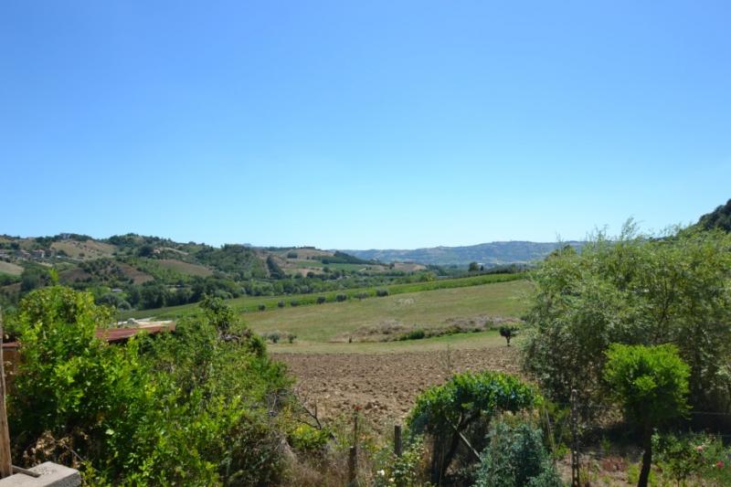 Casale / Rustico in vendita a Spinetoli, COLLINARE