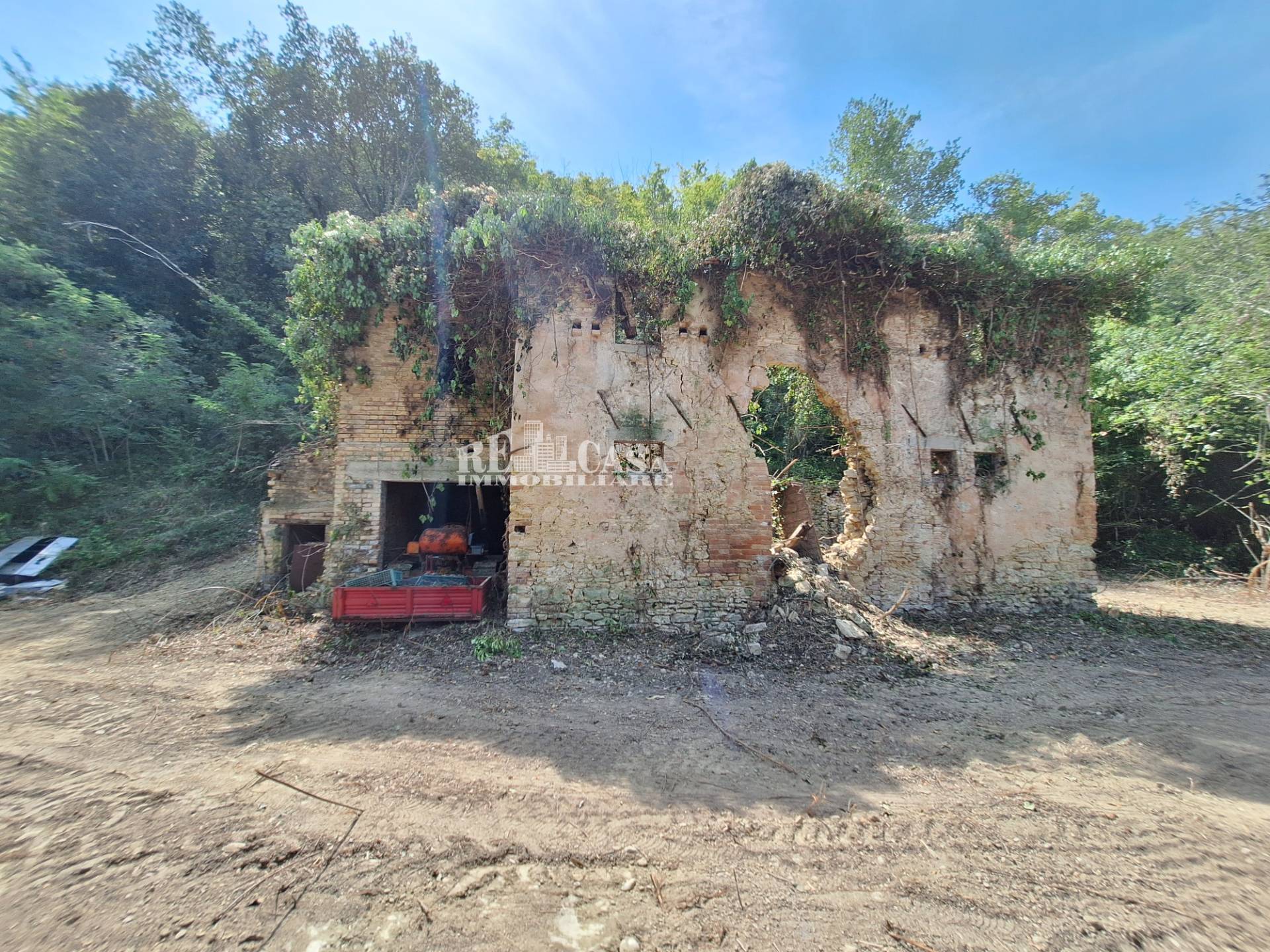 Casale / Rustico in vendita a Montefiore dell'Aso