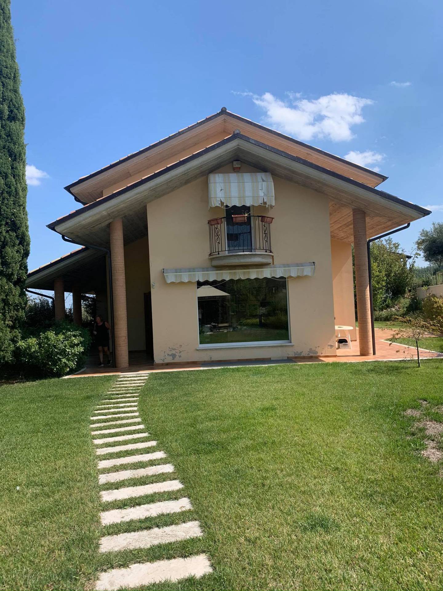 Villa in vendita a Appignano del Tronto