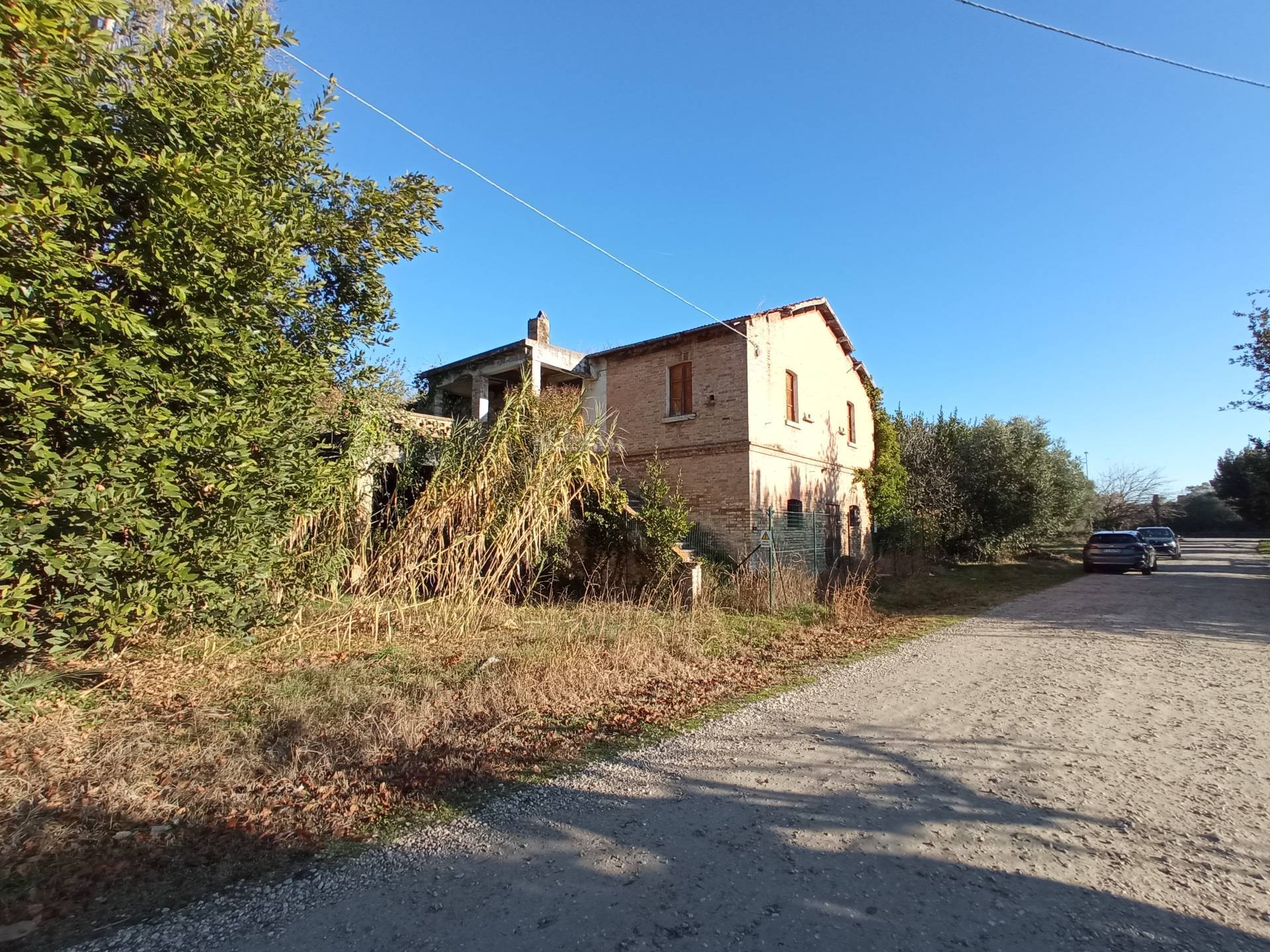 Casale / Rustico in vendita a Martinsicuro, Zona Mare