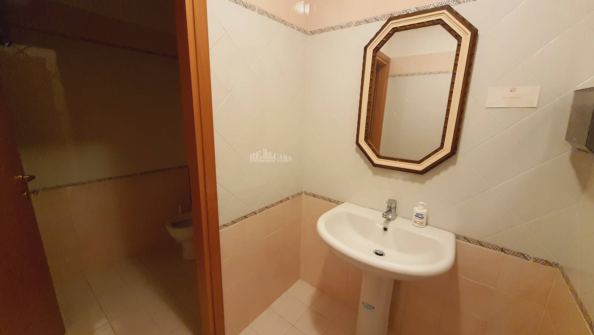 Locale commerciale / Negozio in vendita a Monteprandone, COLLINARE