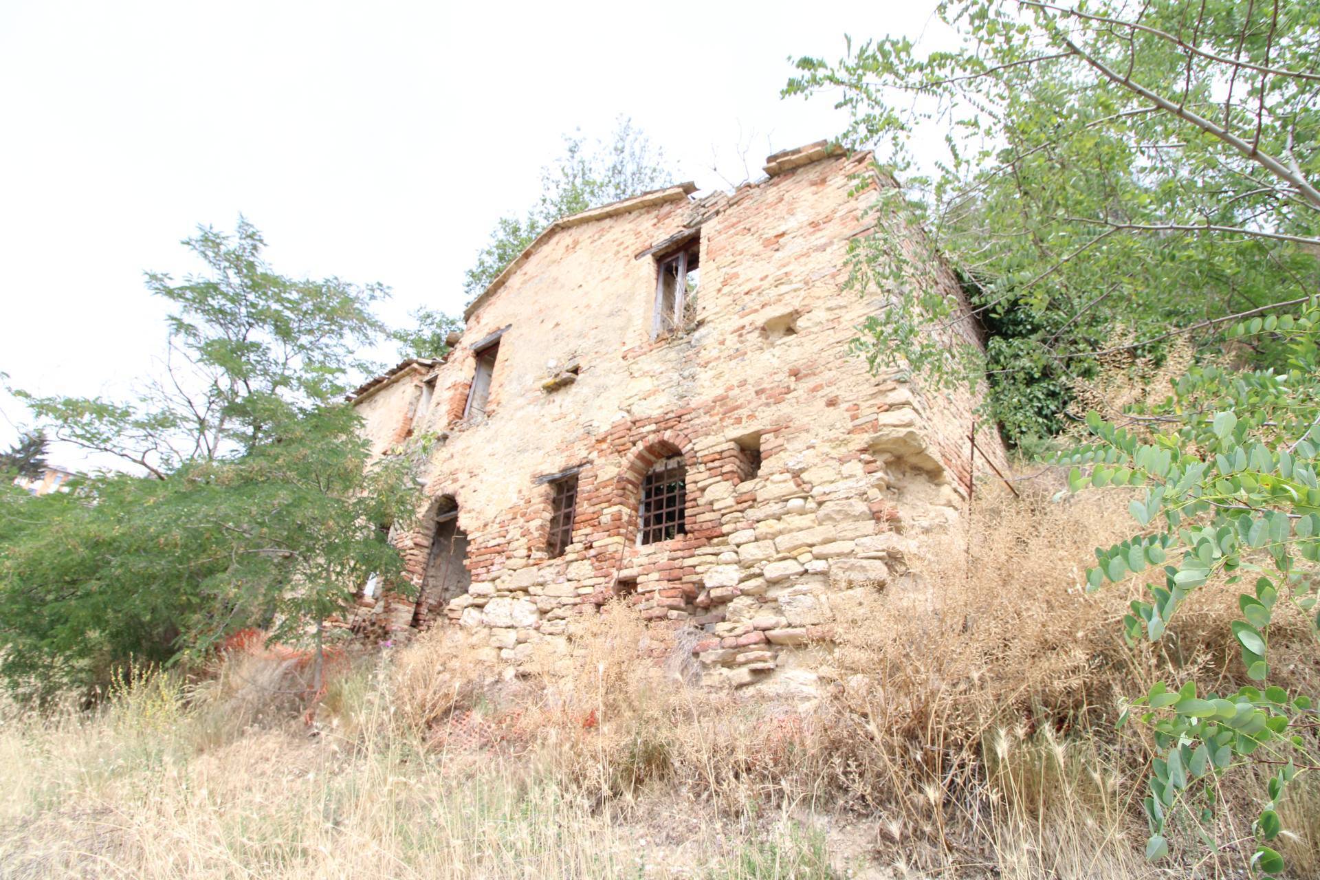 Casale / Rustico in vendita a Ripatransone, COLLINARE