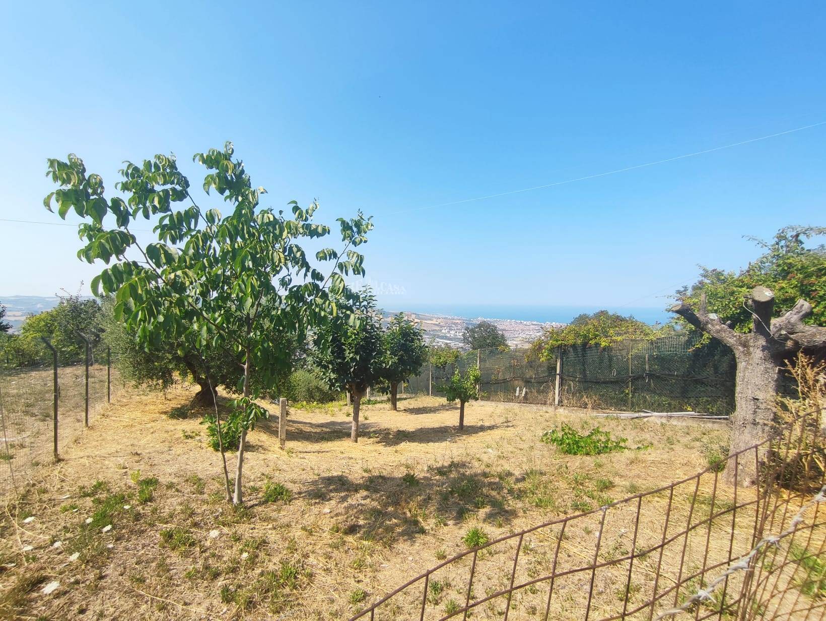 Terreno edificabile residenziale in vendita a Colonnella